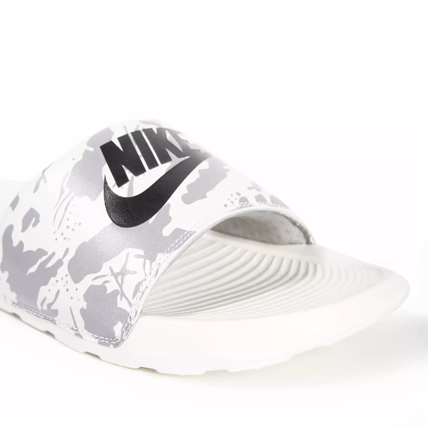Nike Victori One Men's slides in white with a camouflage-style print and black logo 5