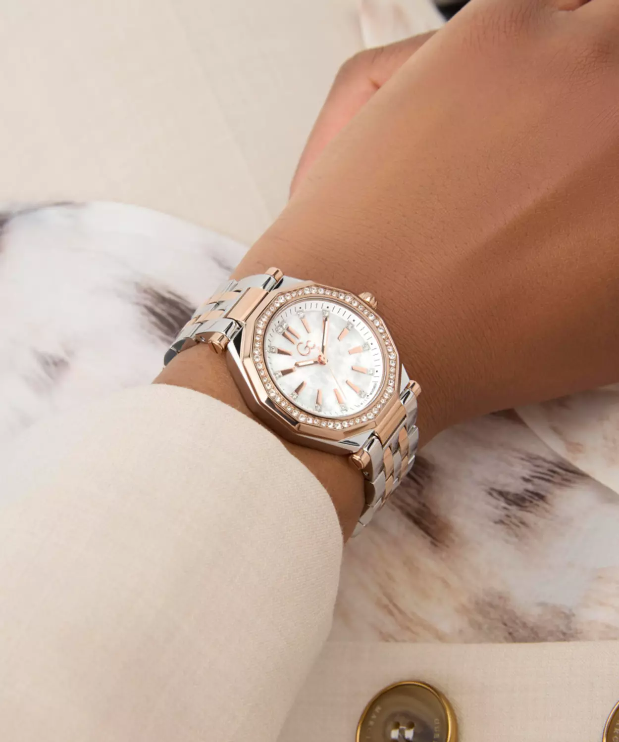 Gc Gleam Mid Size Metal 6