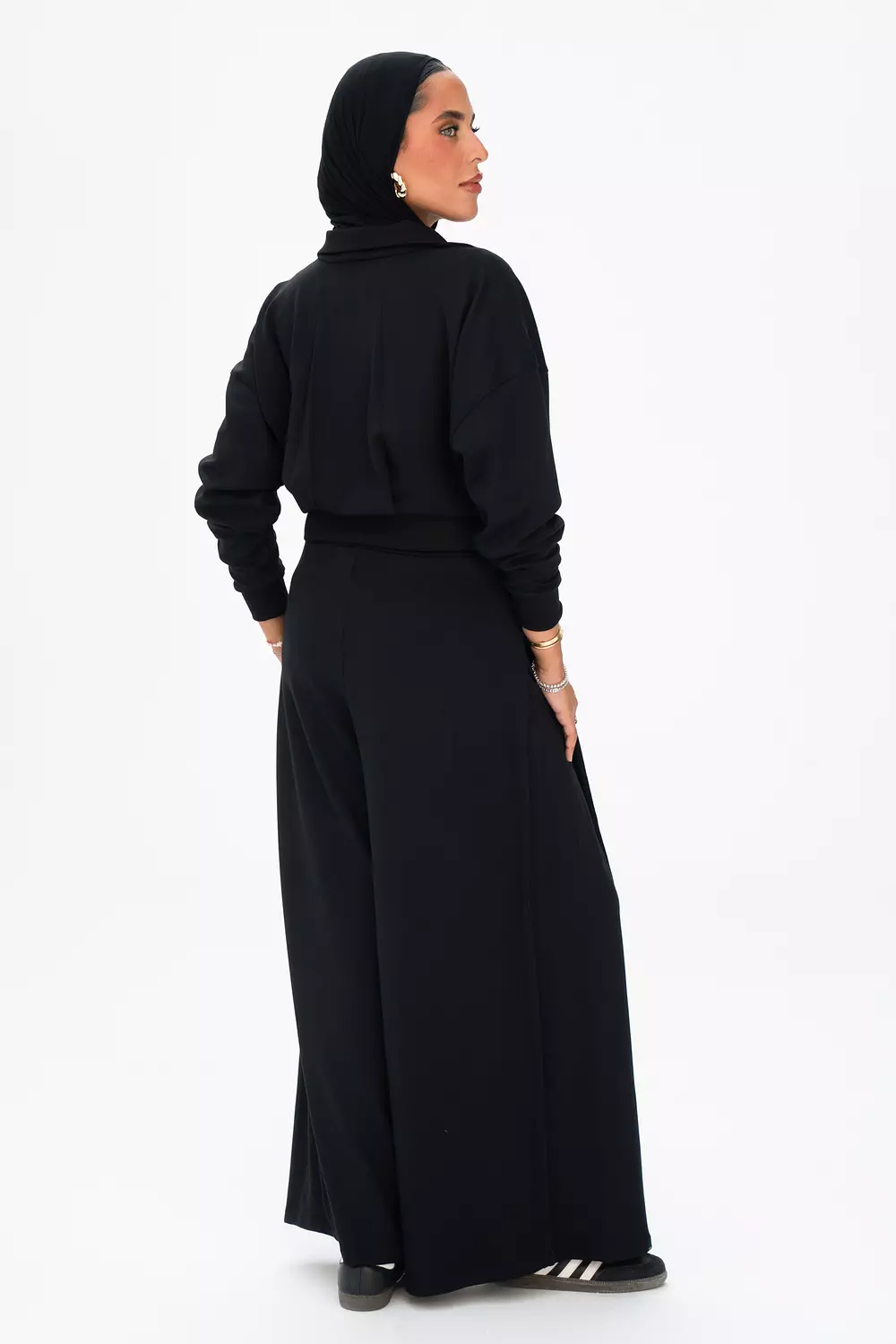 Boxy Jacket in Black 4