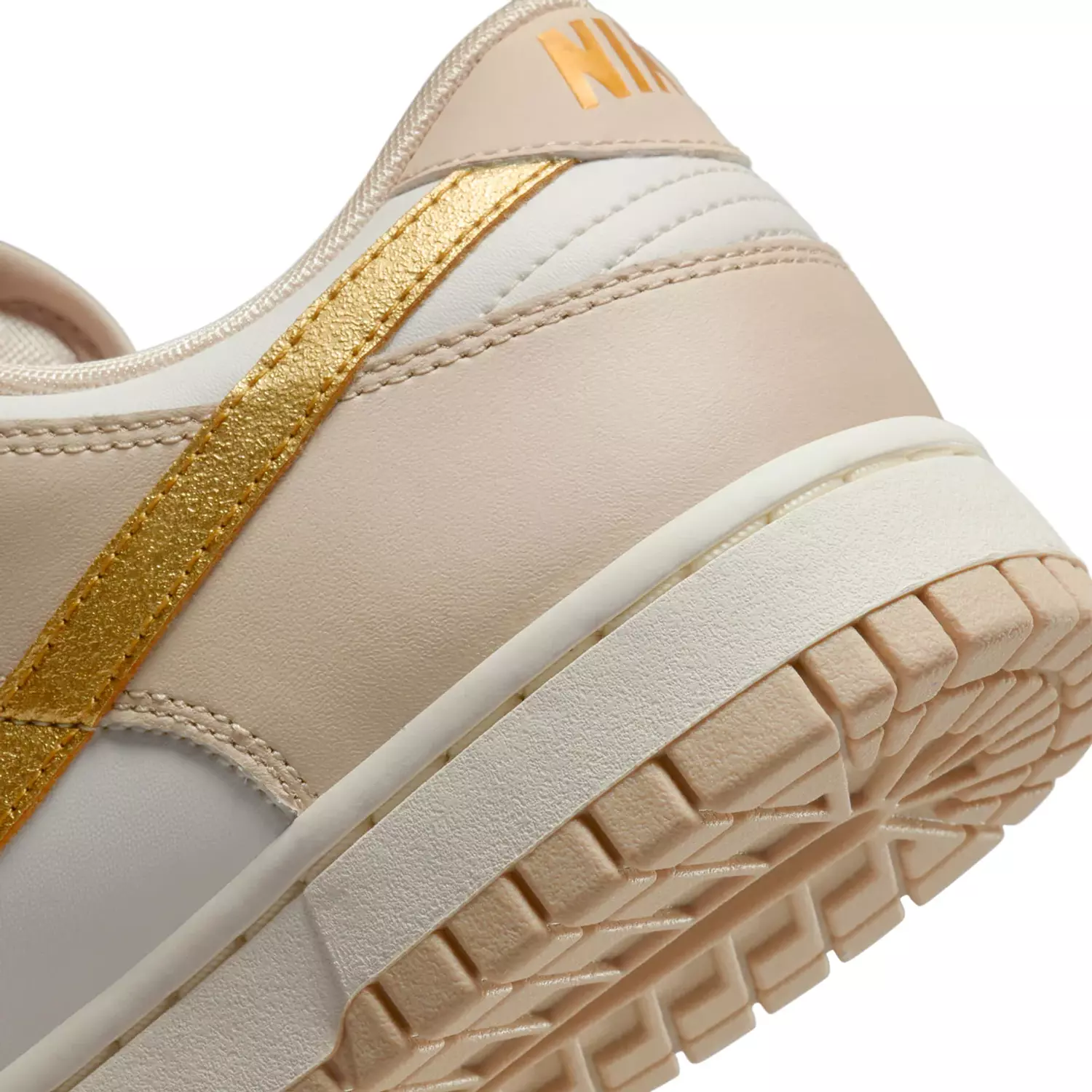 Nike SB Dunk Low x Phantom Metallic Gold  8