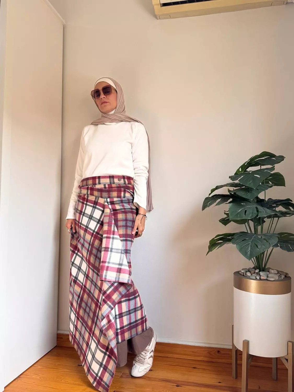 Wrap skirt hover image