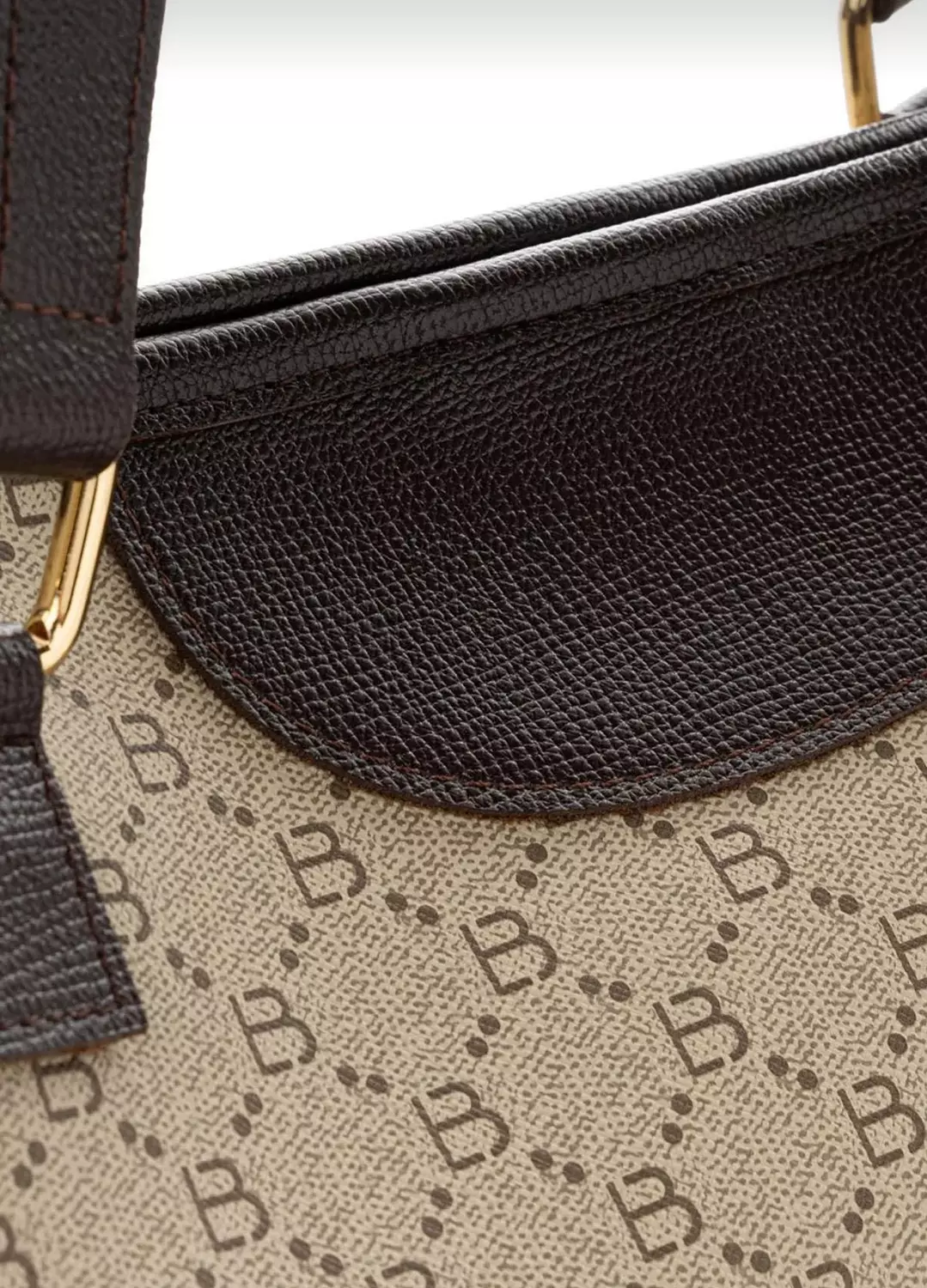 Beige shoulder bag with side strap  4