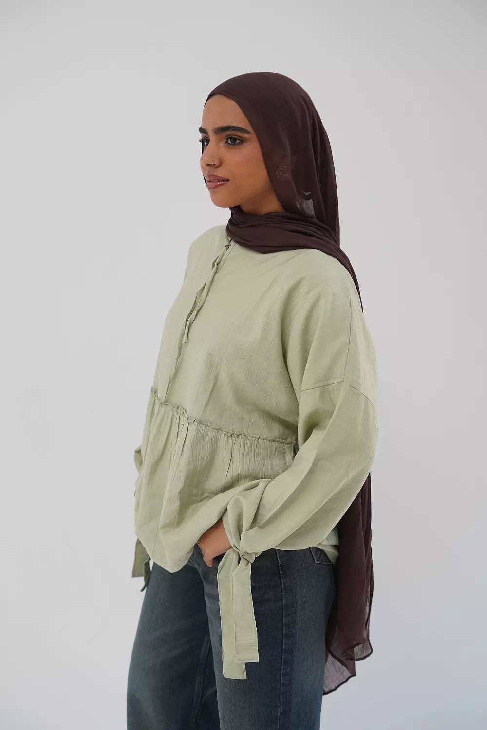 Mint blouse with tie from the collar 1