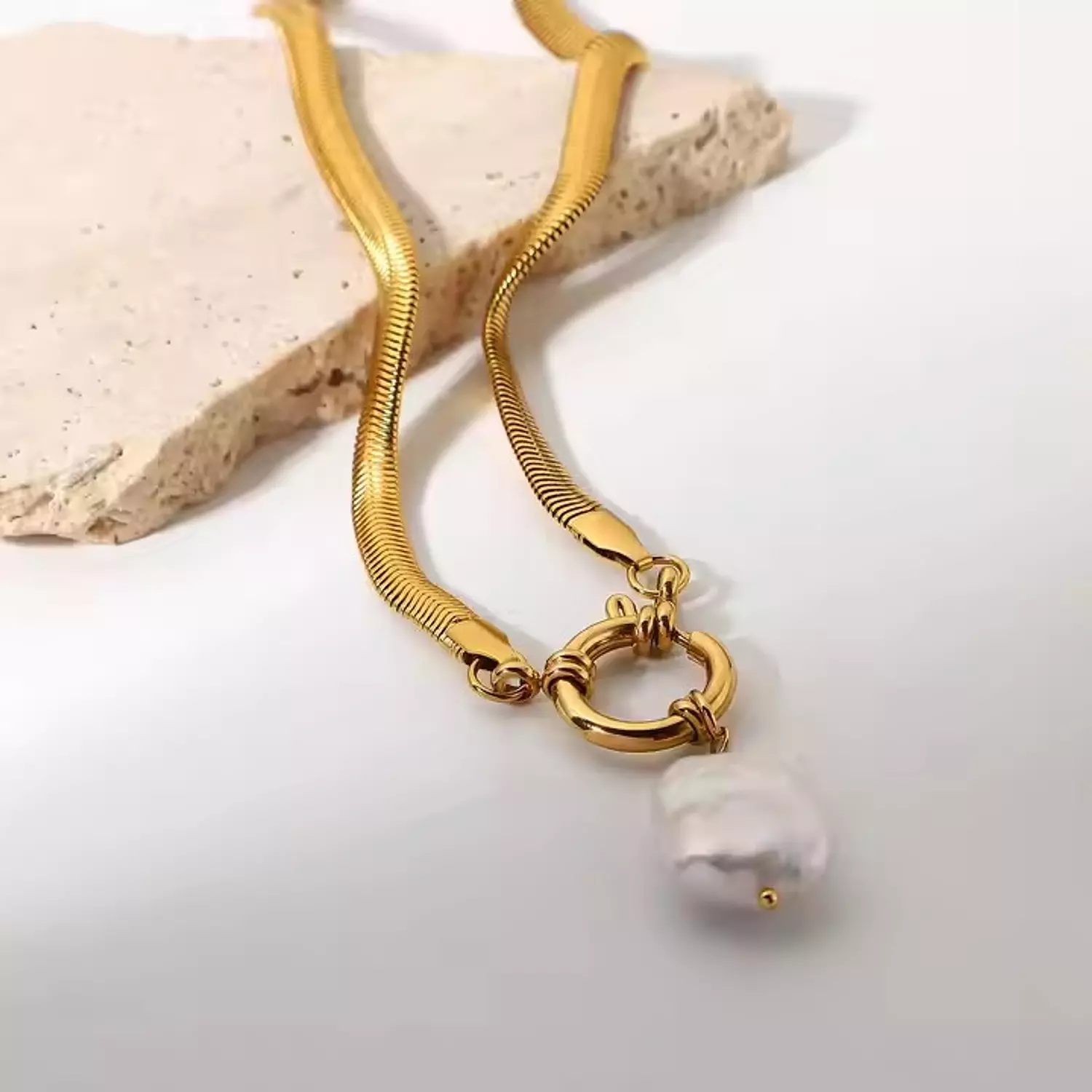 White onyx flat necklace 2