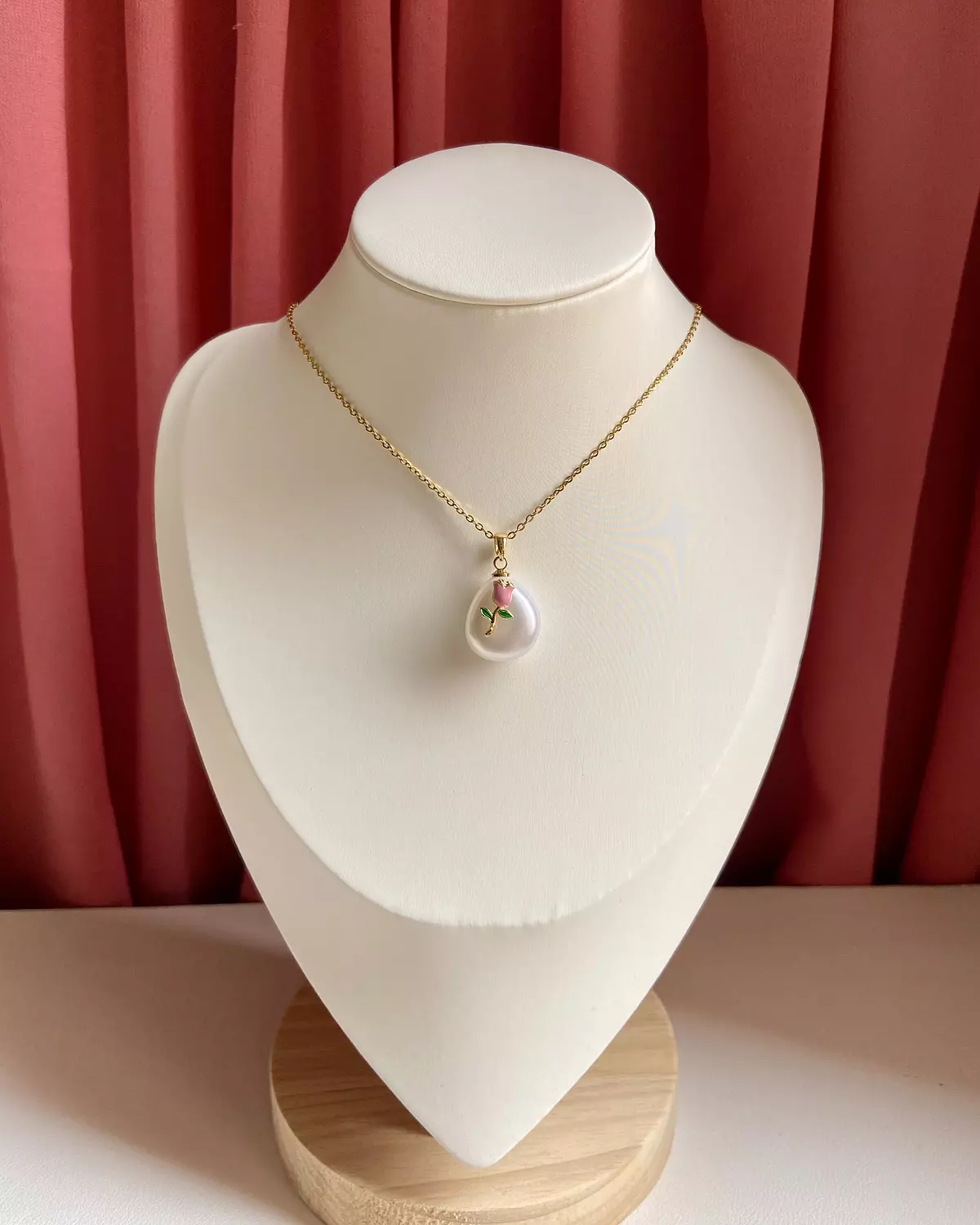 Link tulip Flower inside a pearl stainless steel necklace 🌷 2