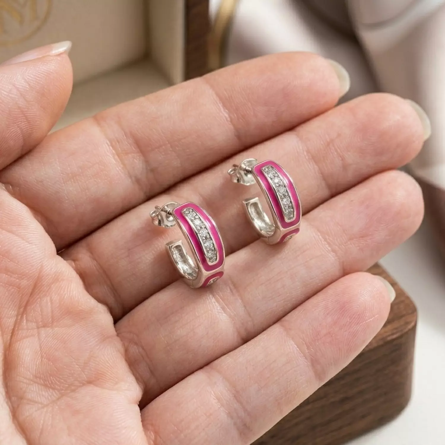 Fushia Earrings image