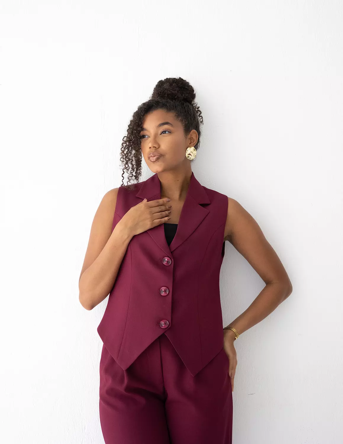 Regal Touch cropped vest    image