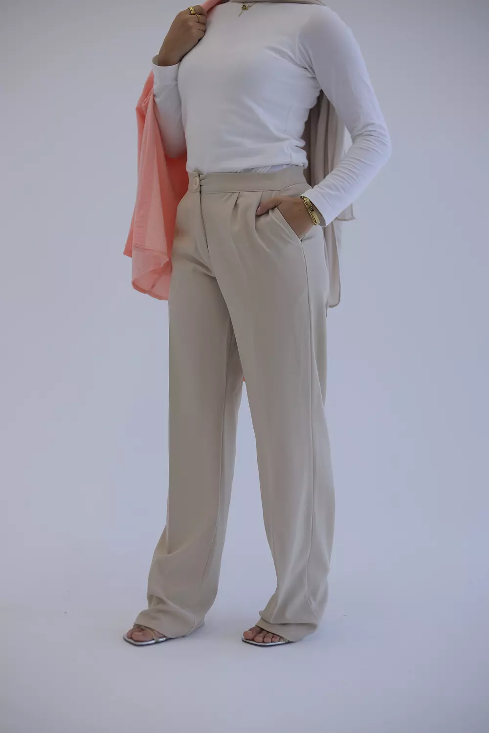 Beige classic pant with button waist 3