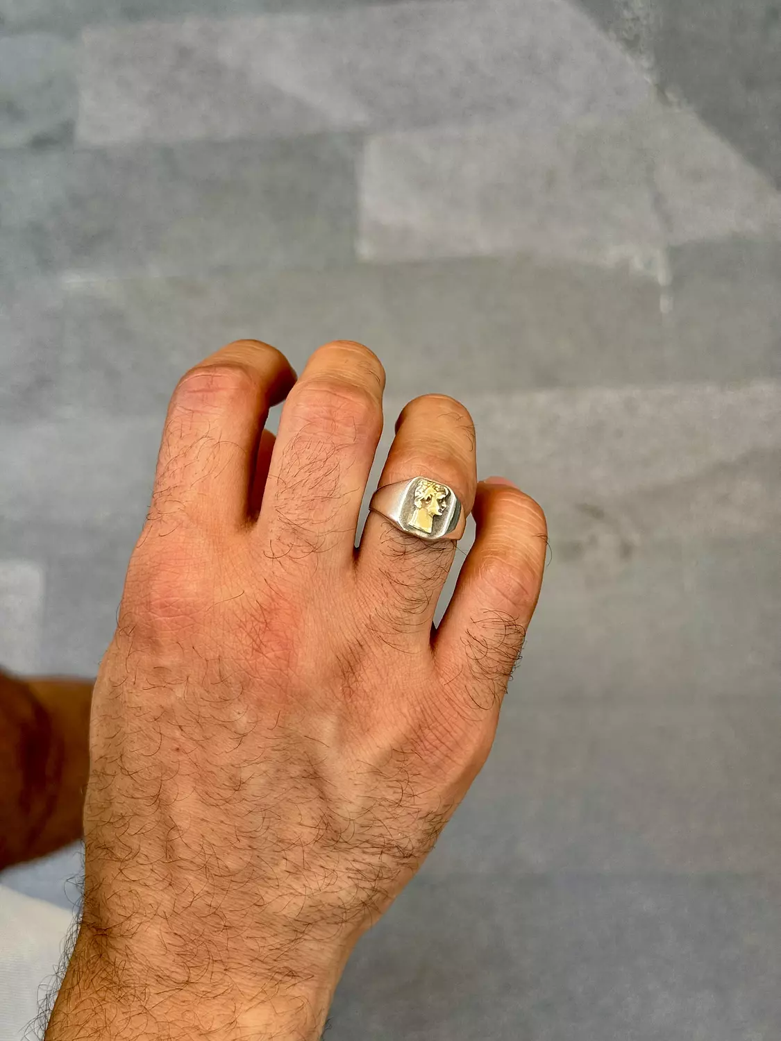 Gold Roman Ring image