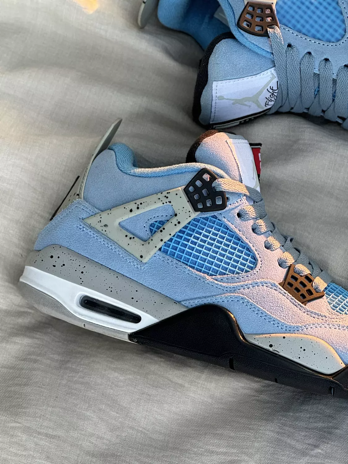 Nike Air Jordan 4 blue university  image