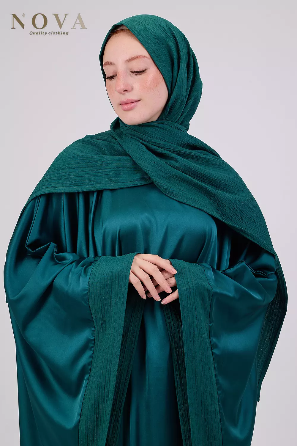 Emerald green crush satin  3