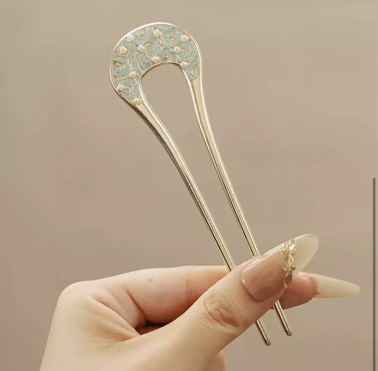 Blue Wave Hair Fork hover image