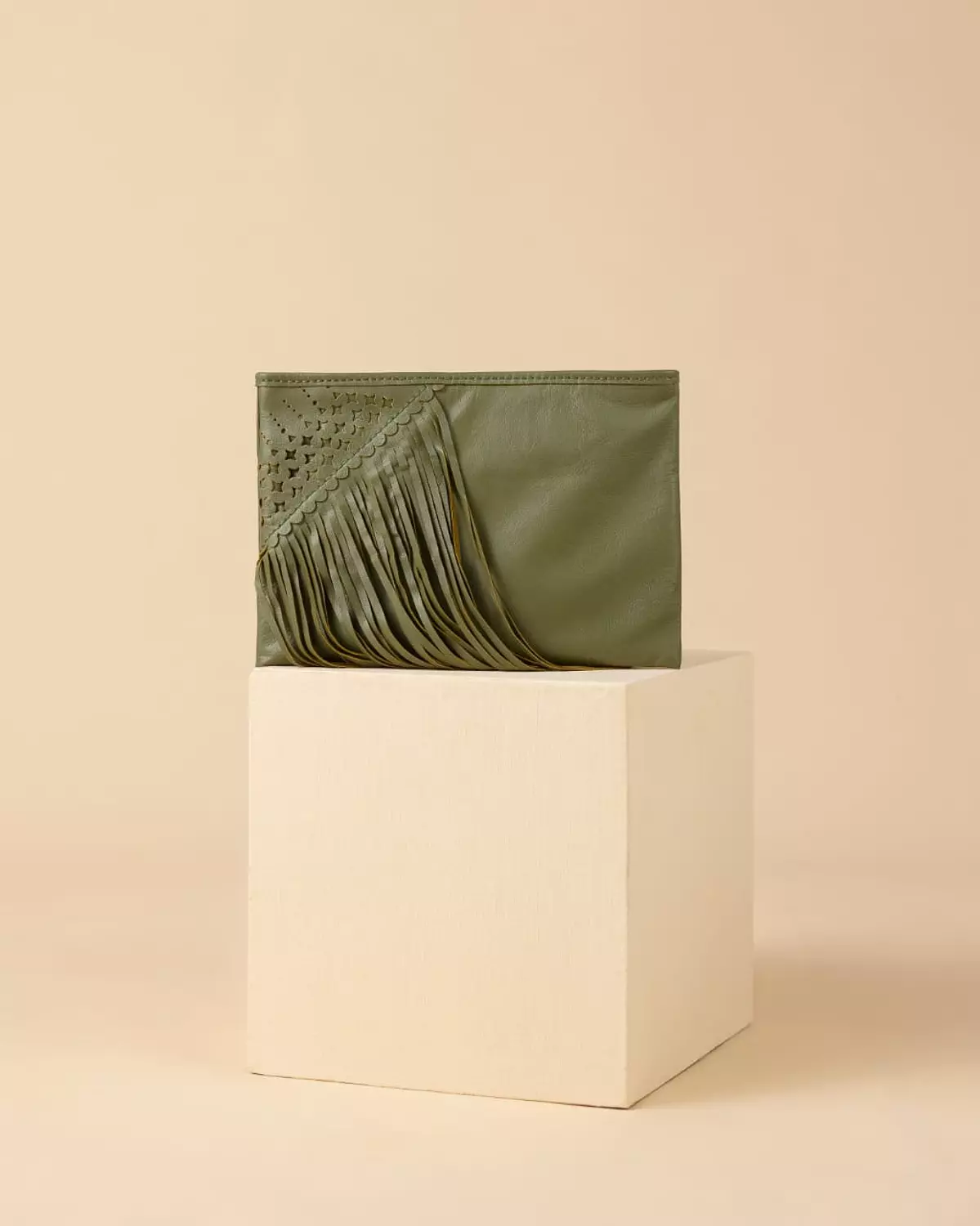 The Side Tassel Clutch 2