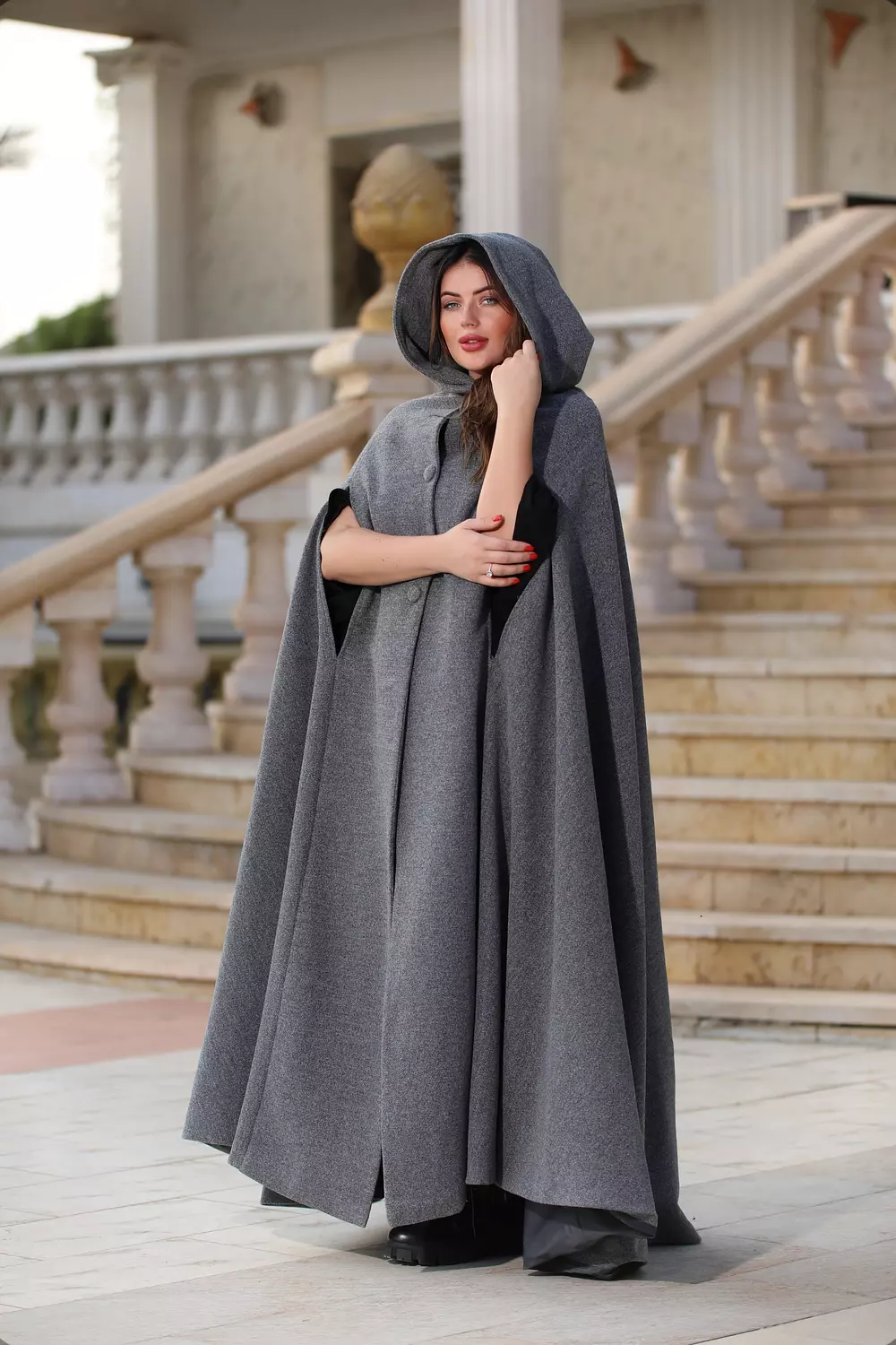 <h2 style="text-align: center"><strong>capes</strong></h2>