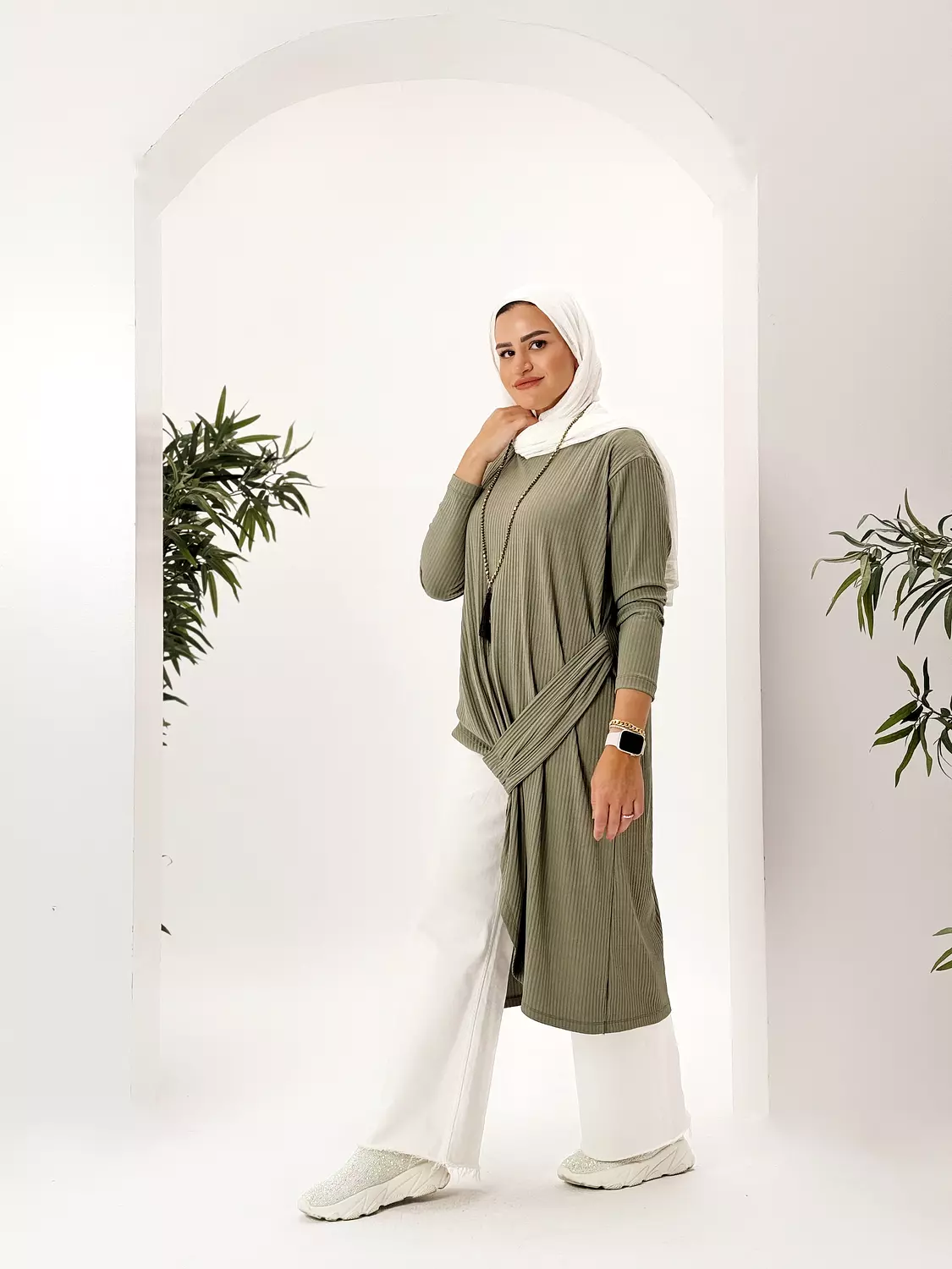 LUNA Top in olive image
