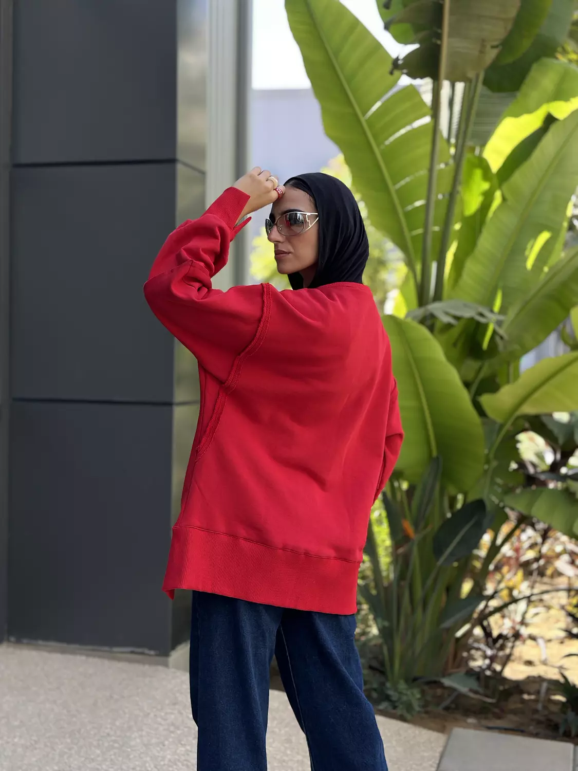 COZY SWEETSHIRT IN CRIMSON RED 1