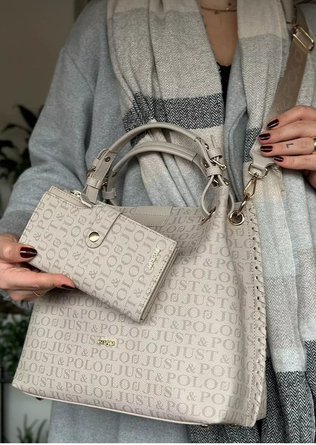  Elegant Greige Tote by just&polo 3