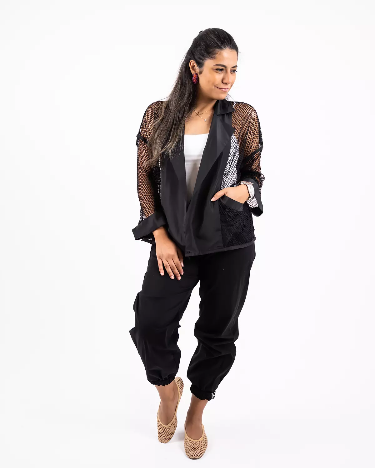 Net in black set image