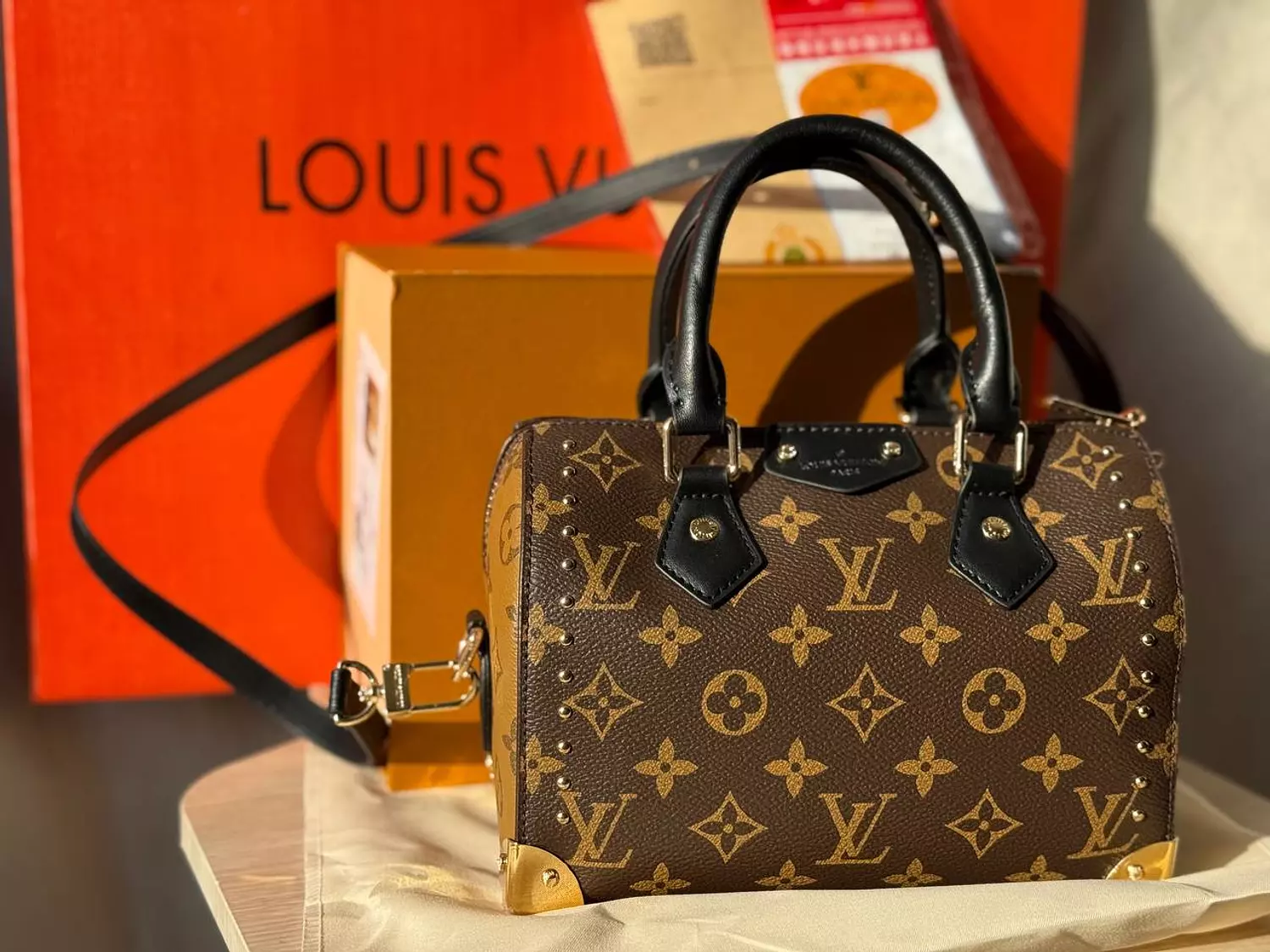 Lv crossbody bag image