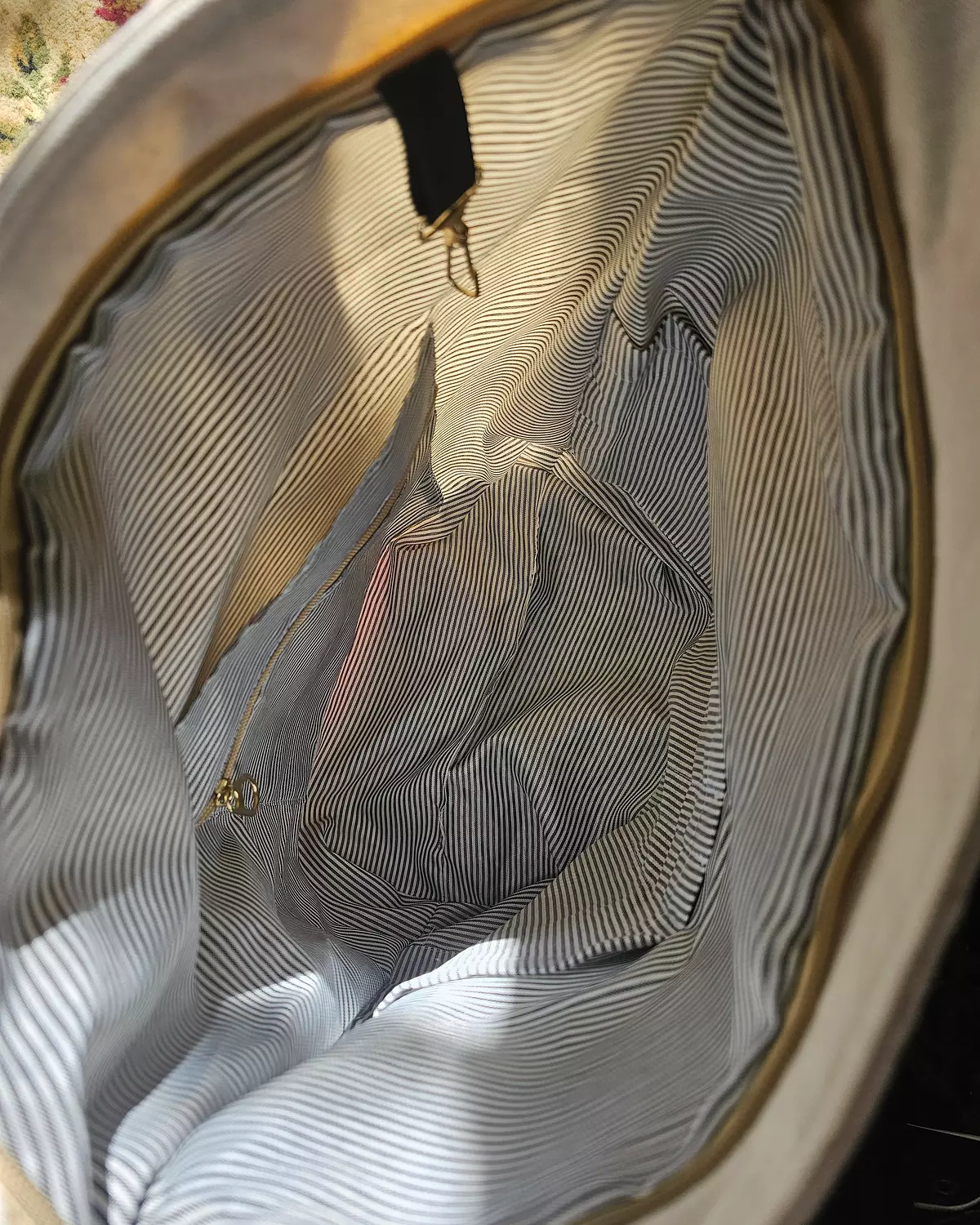 لولا المشقة سادَ الناس كلهمُ/توت باج hover image