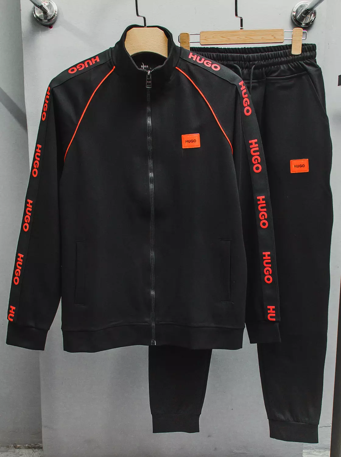 HUGO BOSS SUIT / 1509 image