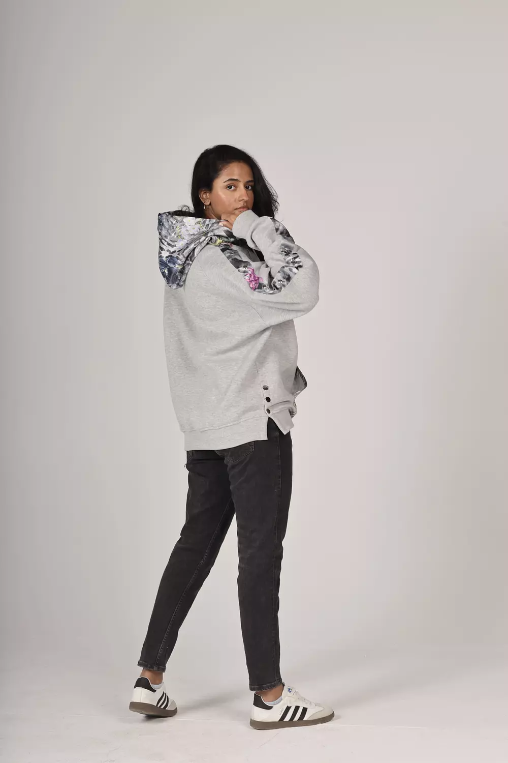 WILD 'IN GREY" HOODIE 1