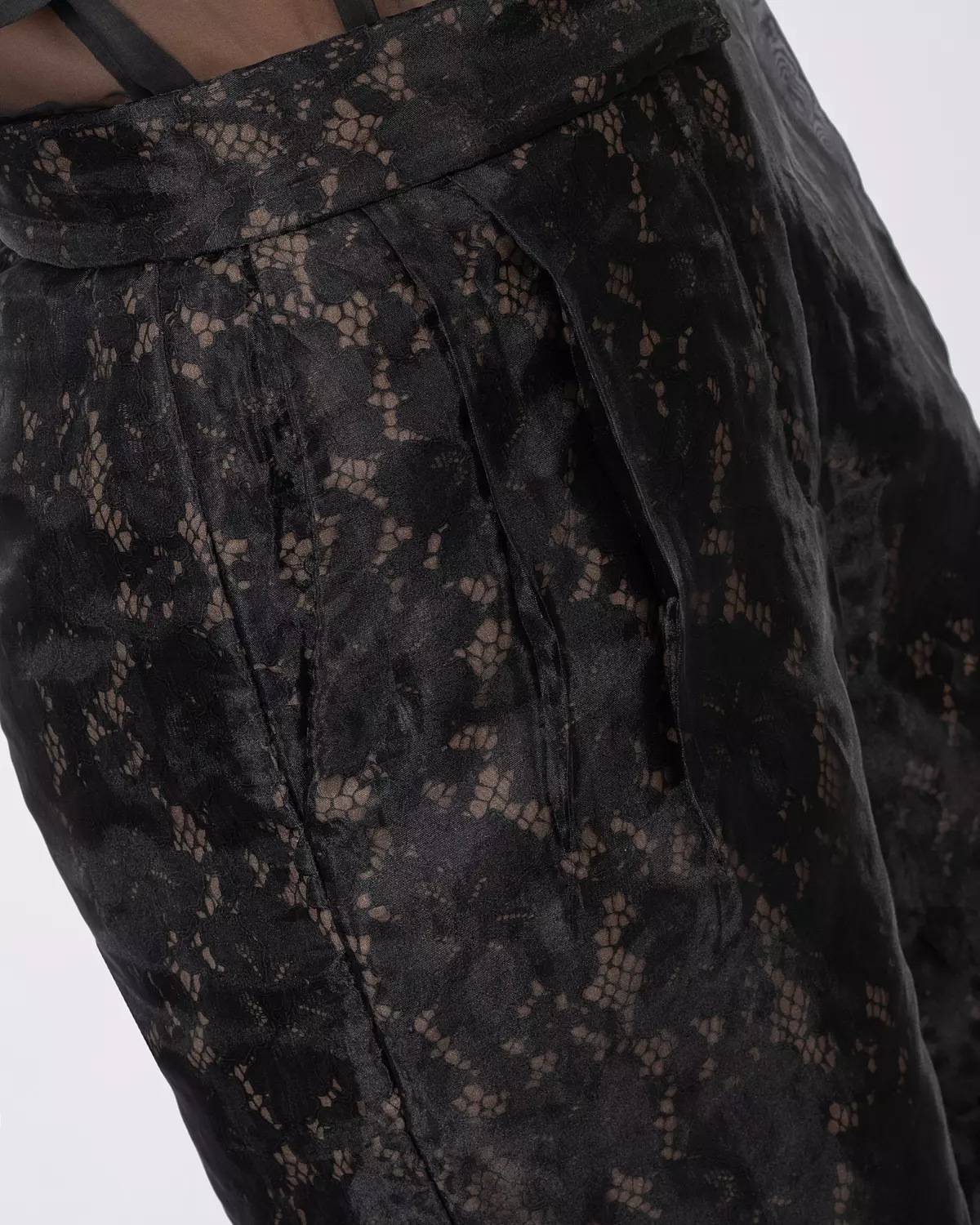 Black and beige lace shorts  5