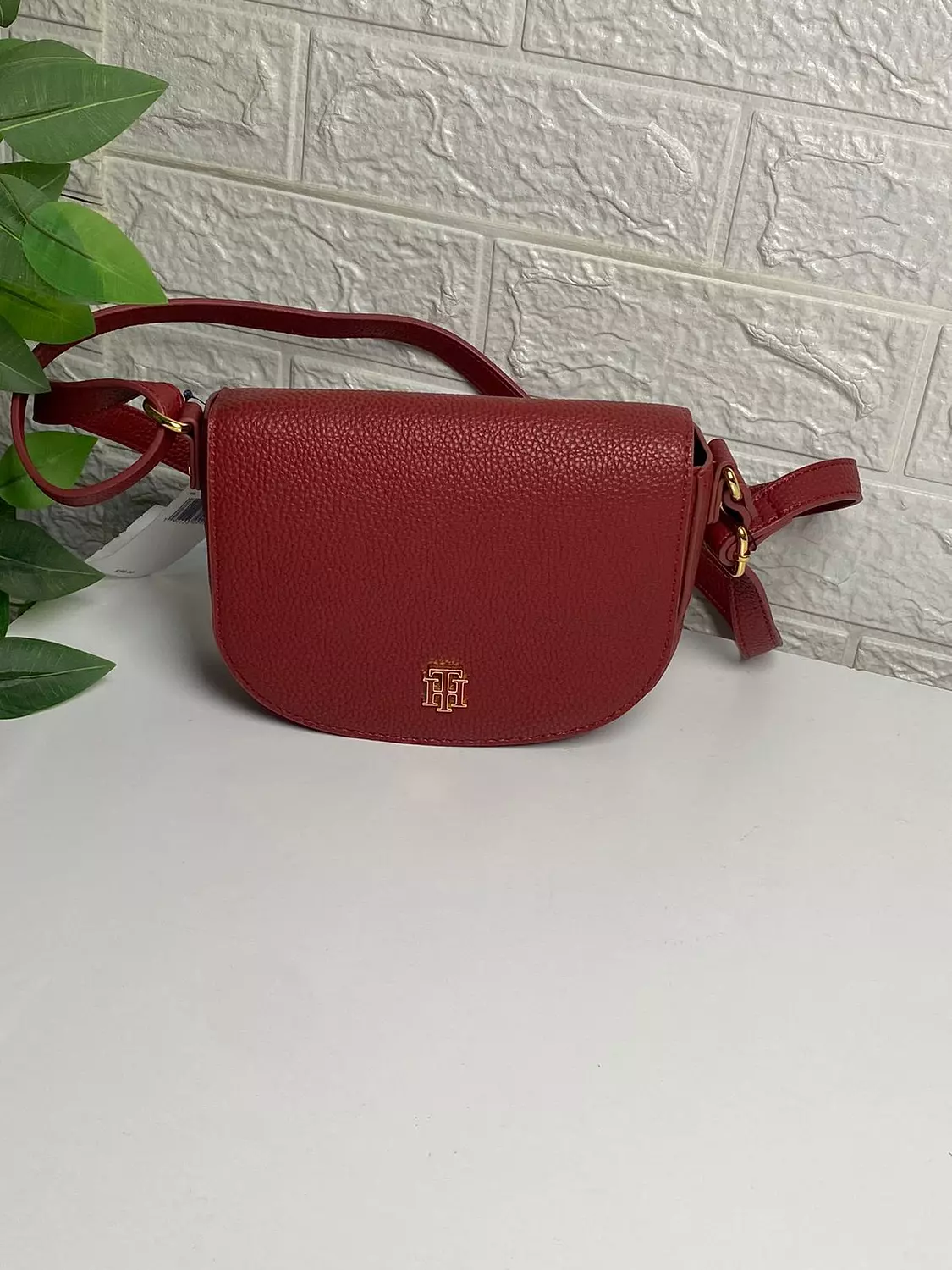 Small cross red bag image
