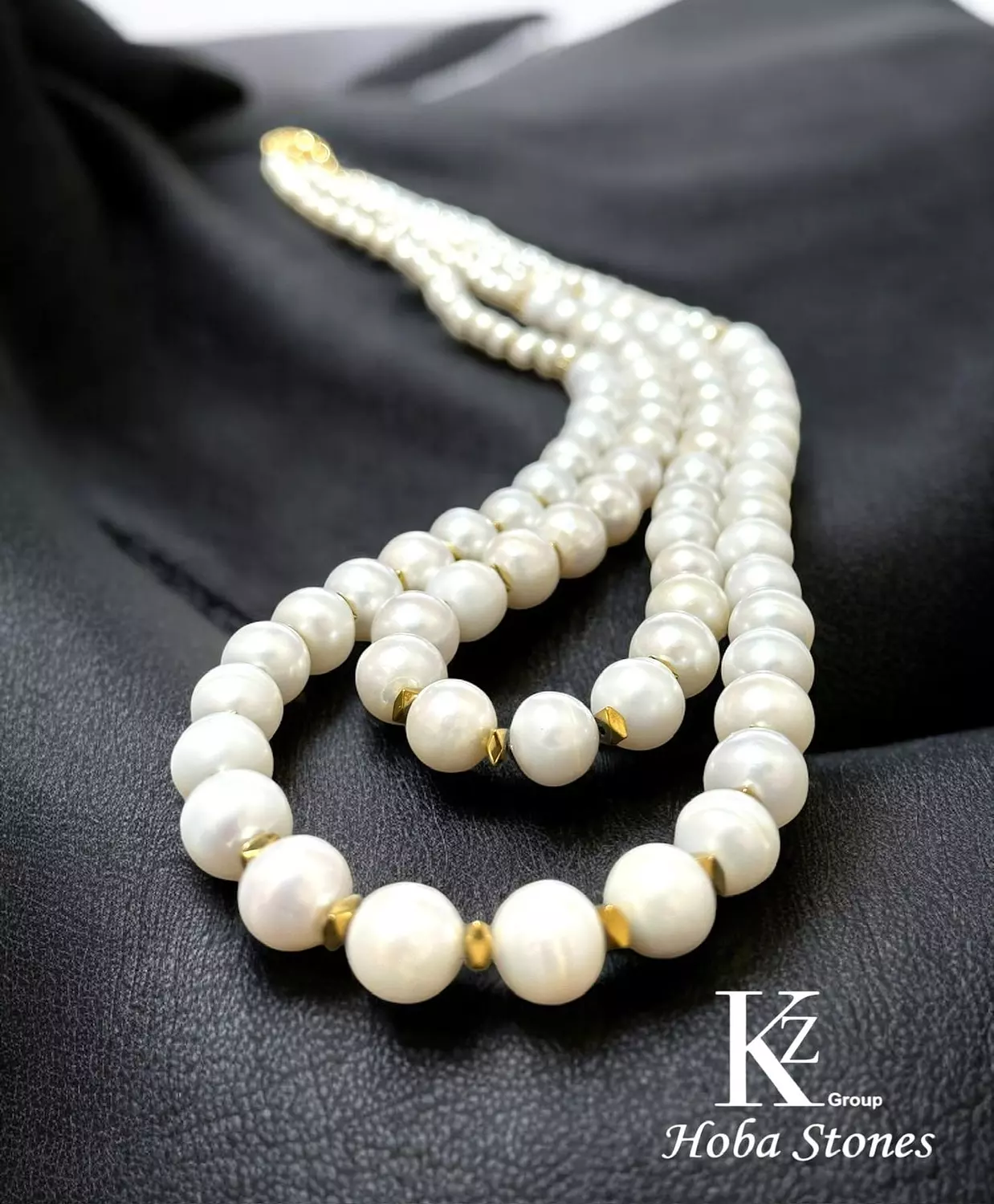 Pearl necklace double with hematite separators and 60cm long hover image