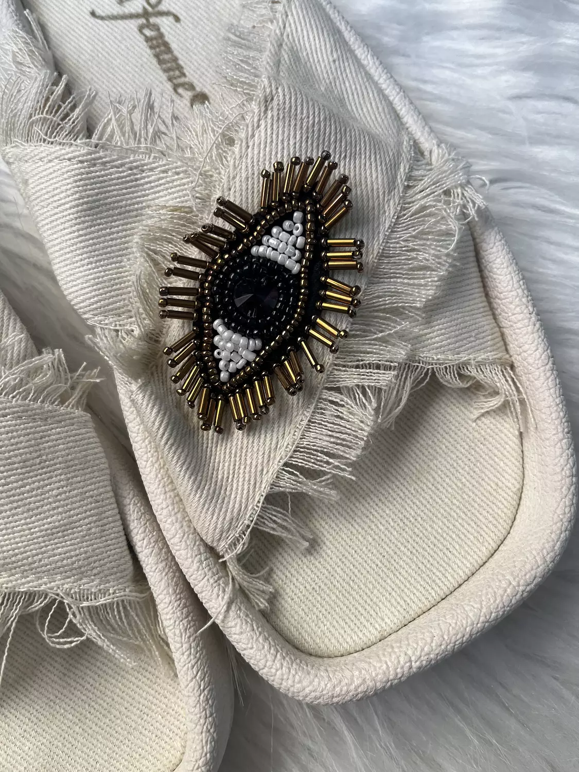 Eye off-white slipper 1