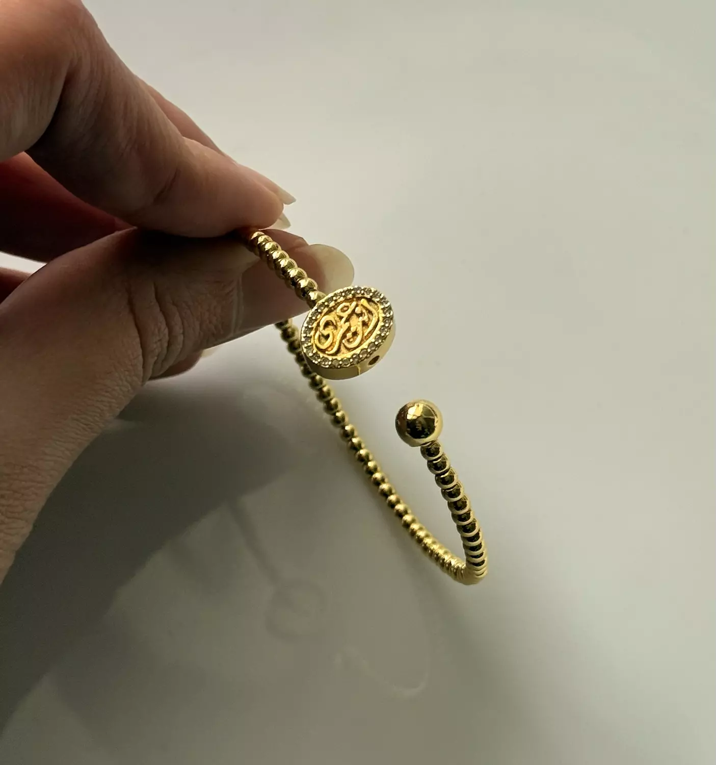 The standard انت عمري hover image