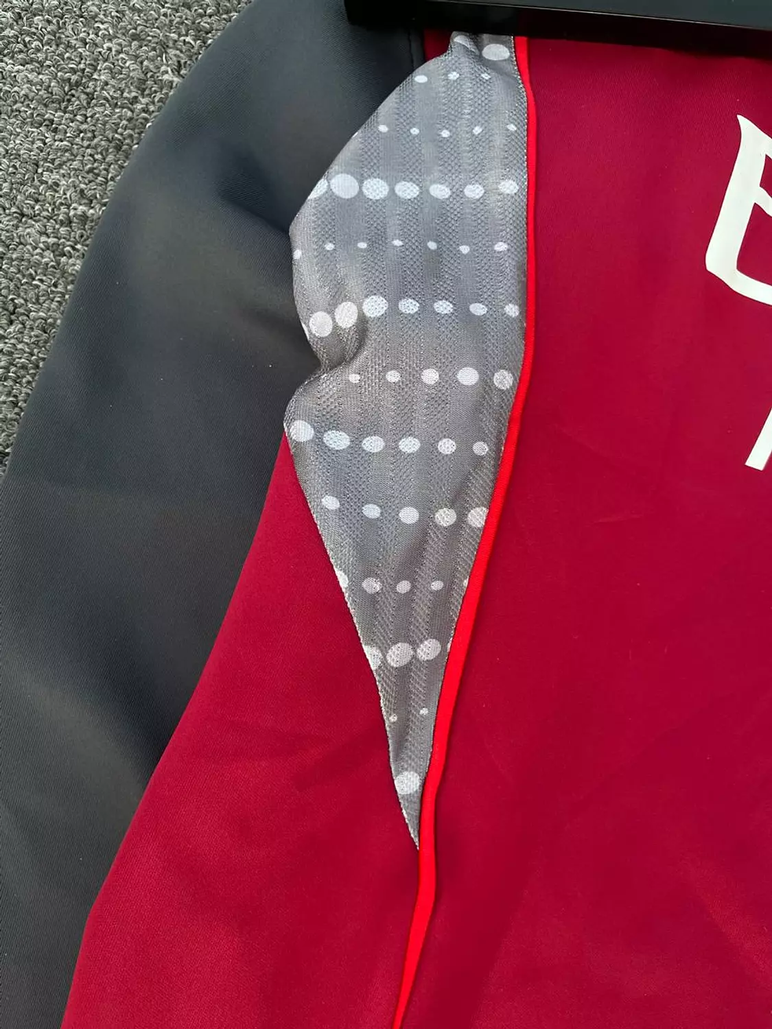  Red Tracksuit - Arsenal - 26 hover image