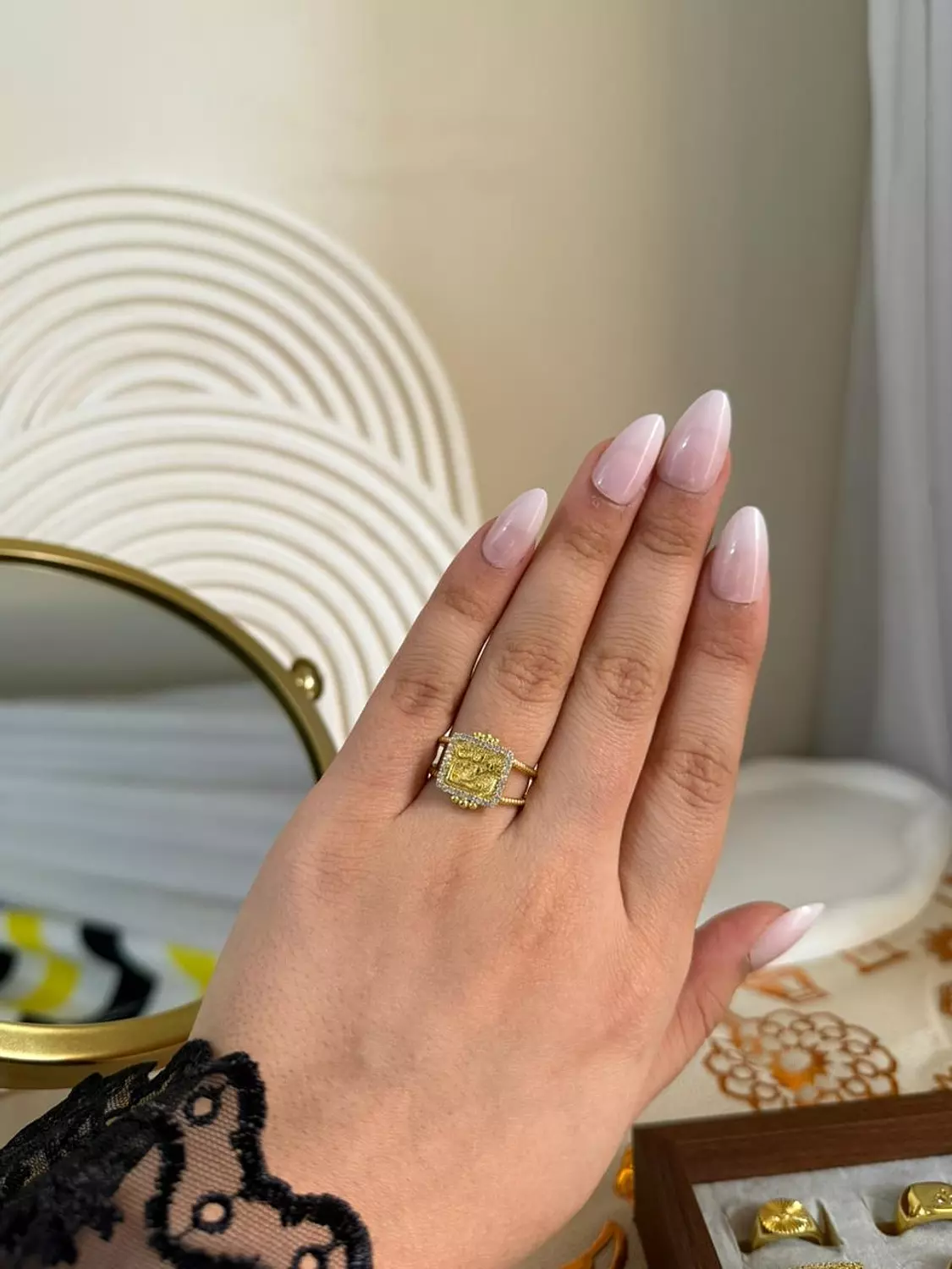 أنت هو أنا  image