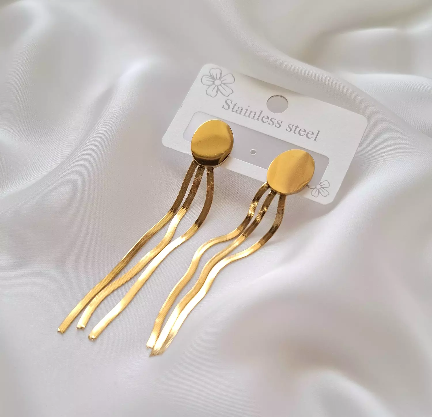 Radiant Golden Tassel Earring 2