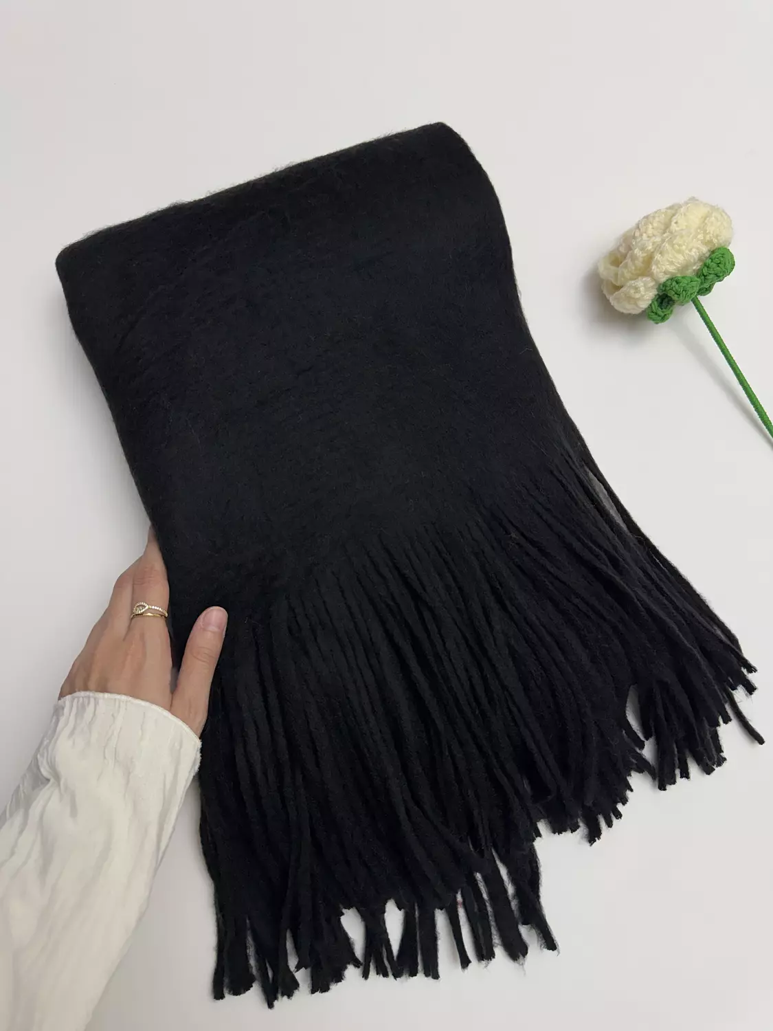Black 🧣 image