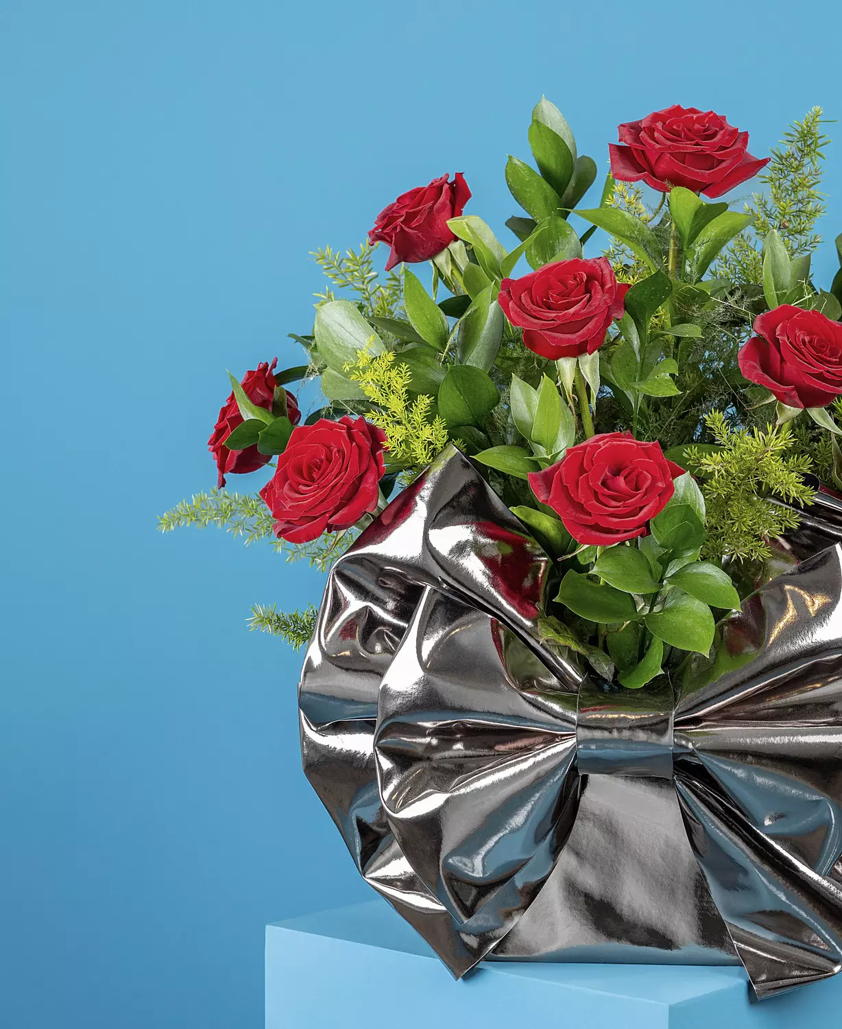 Chrome Bow Flower Box 1