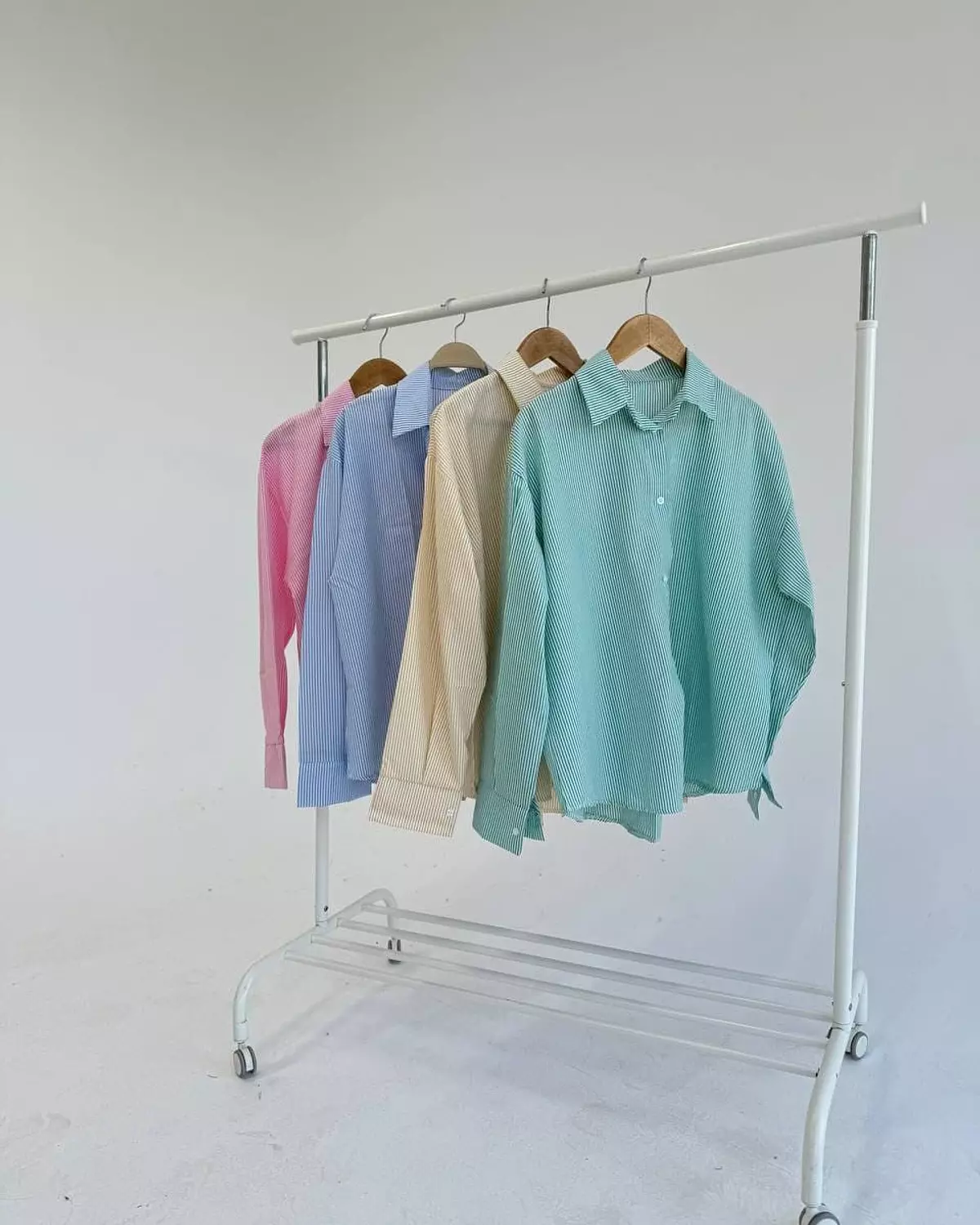 <h1><span style="color: #ffbad0">Shirts</span></h1>