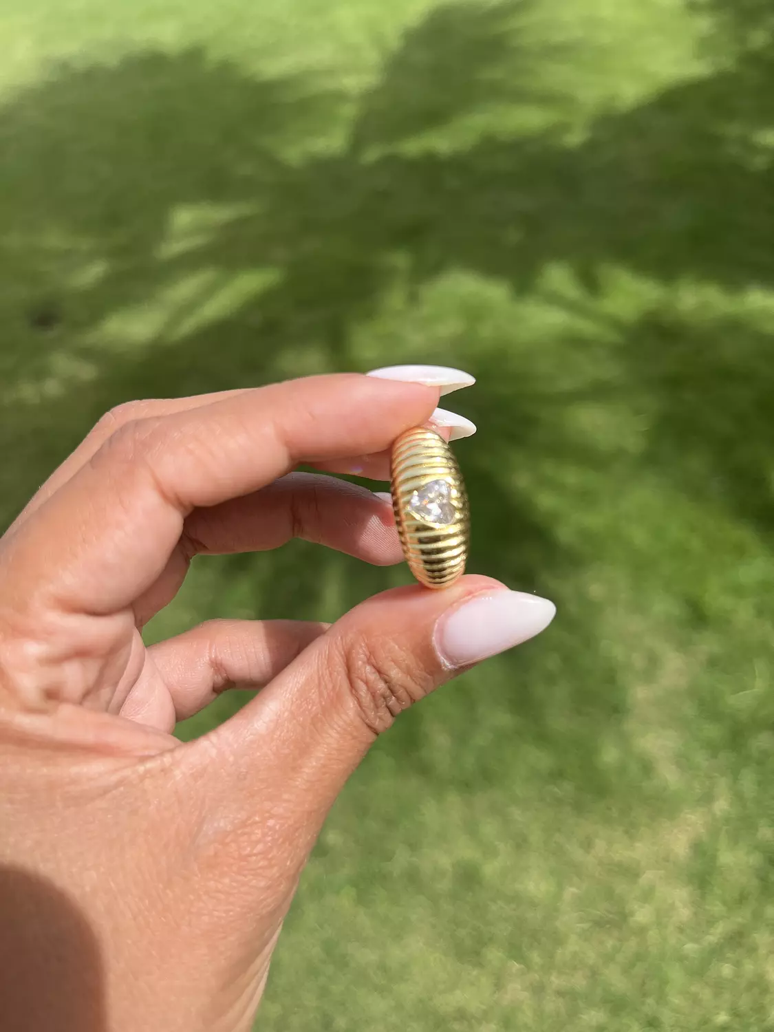 Stud Heart Gold Ring image