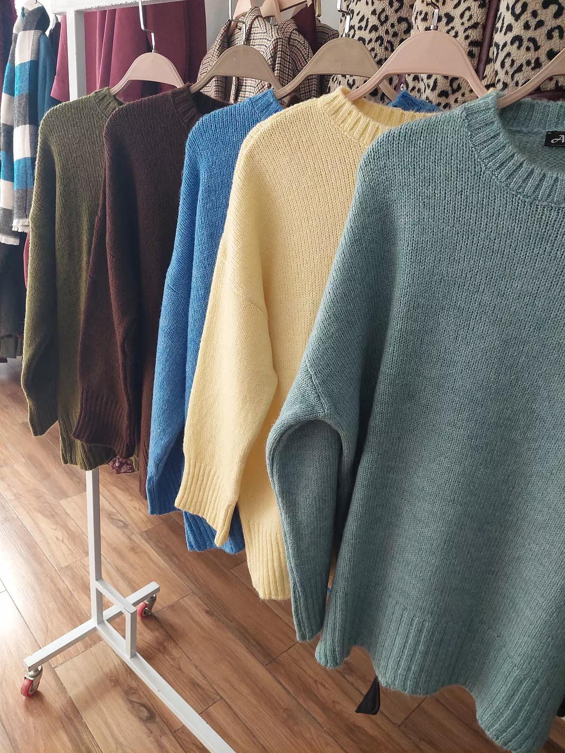 Yellow Oversize Basic Pullover  2