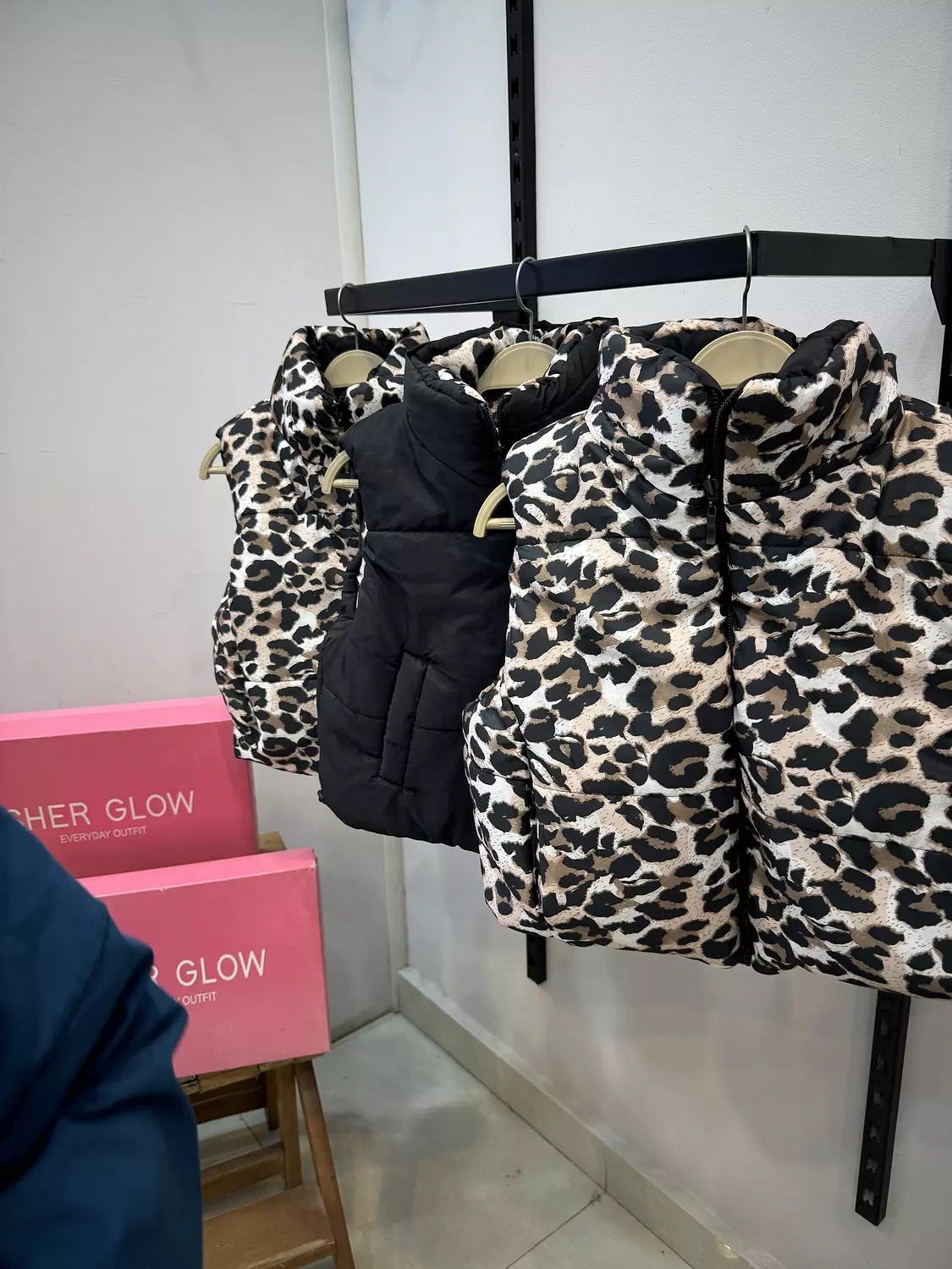 Leopard doubled face puffer vest image