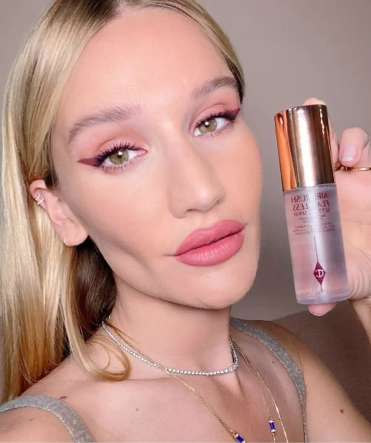Charlotte tilbury mini setting spray  1
