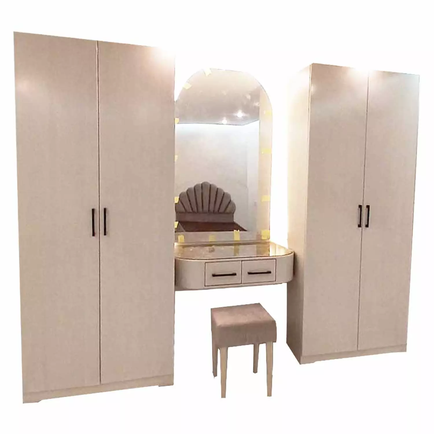 Wardrobe hover image