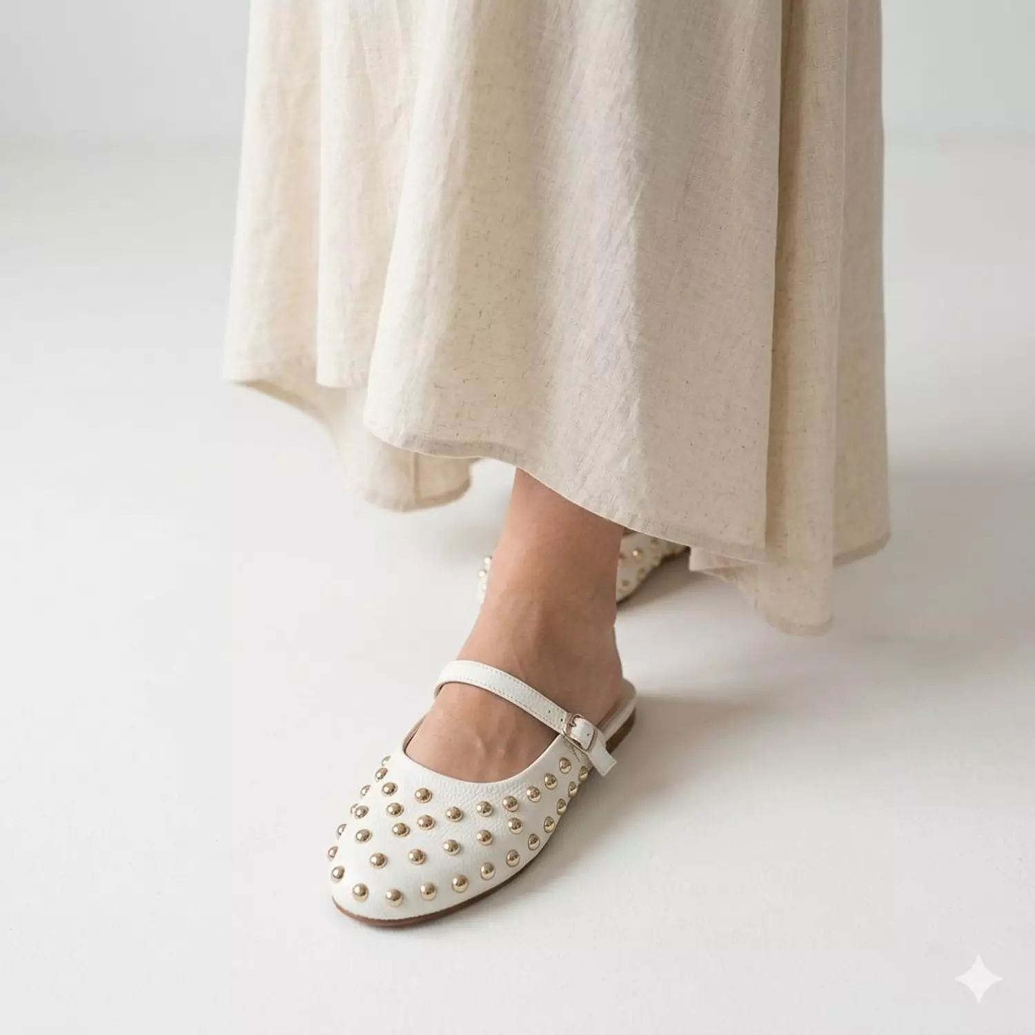Comfortable Pearl Slides 2
