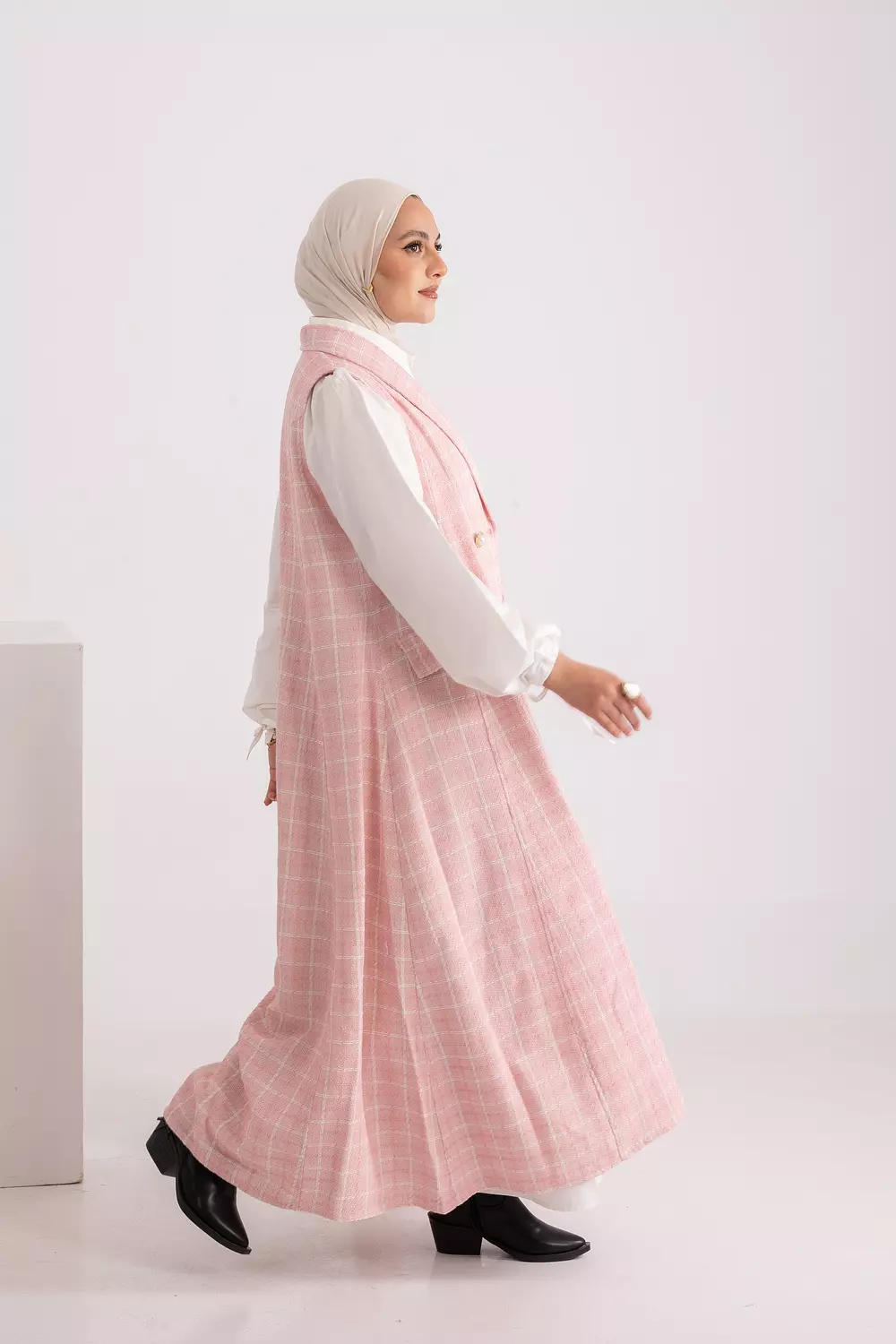 Velora Long Vest 6