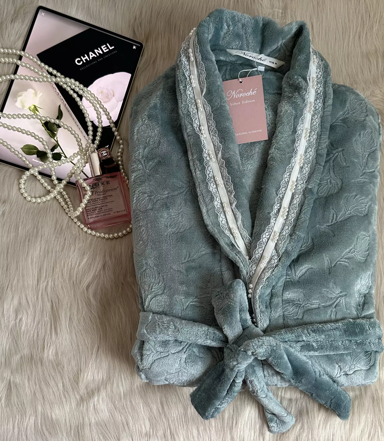 Frosted Petrol Embossed Lace Winter Robe image