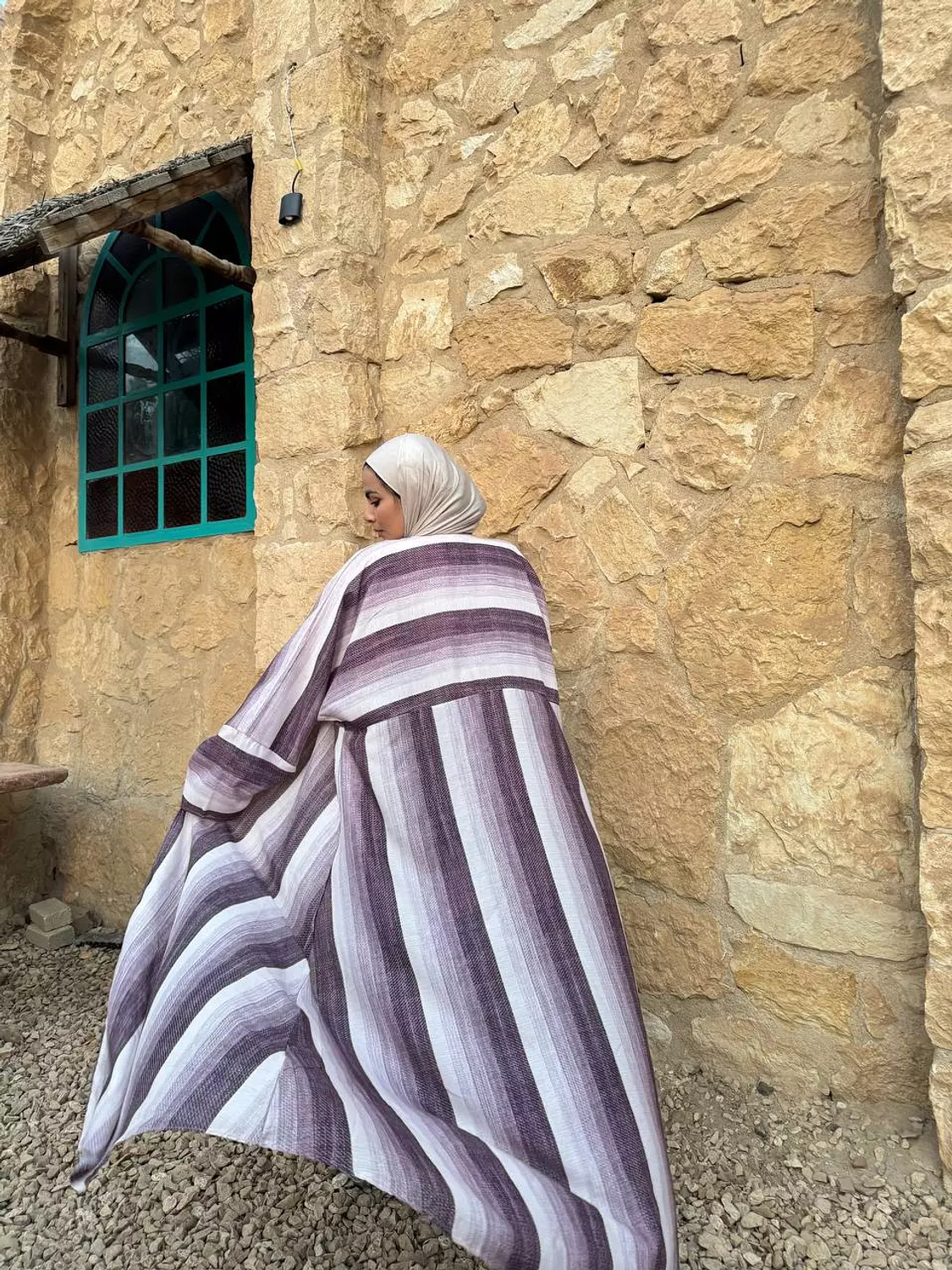 Waves kaftan 8
