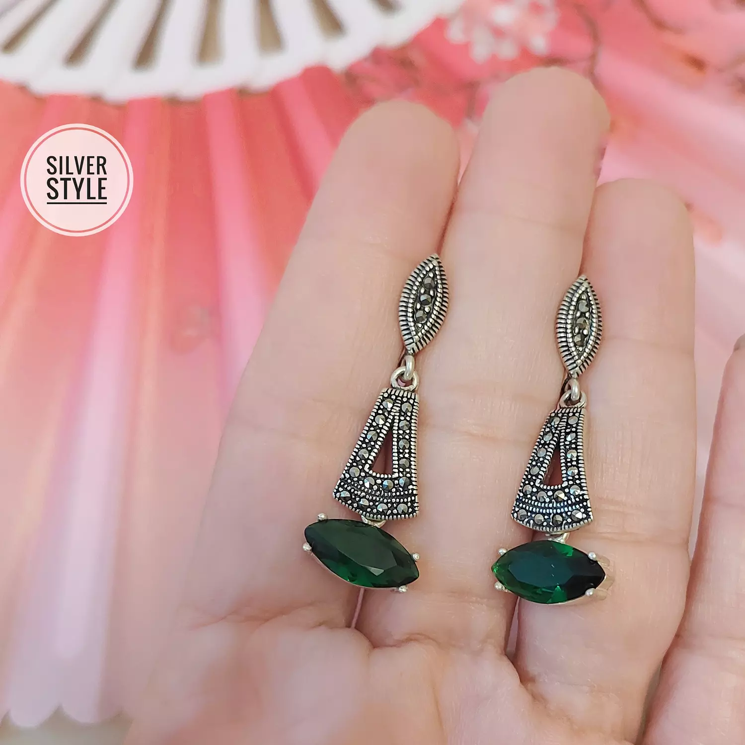 Glamorous green Earrings  1