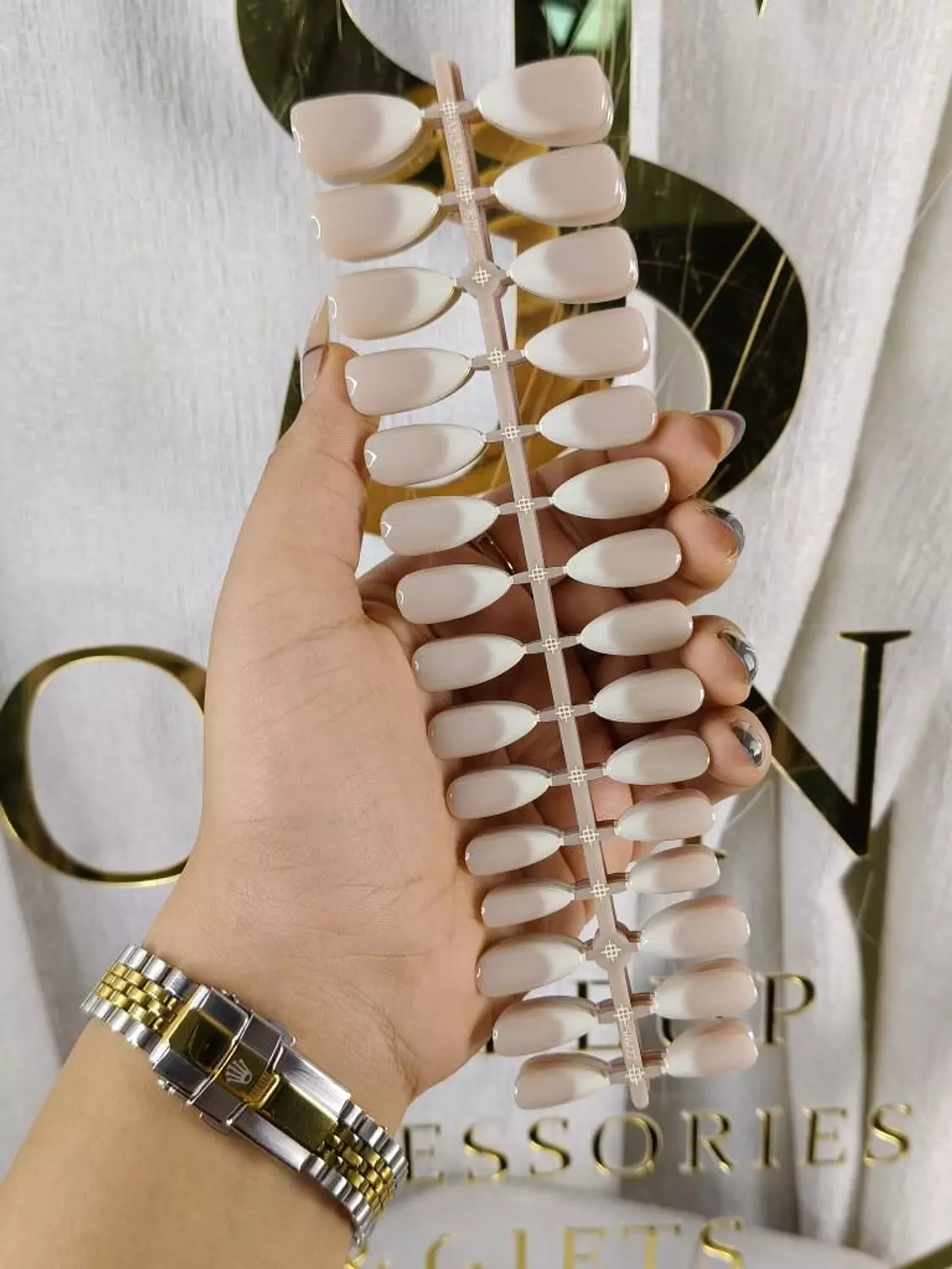 Shein colourful nails  5