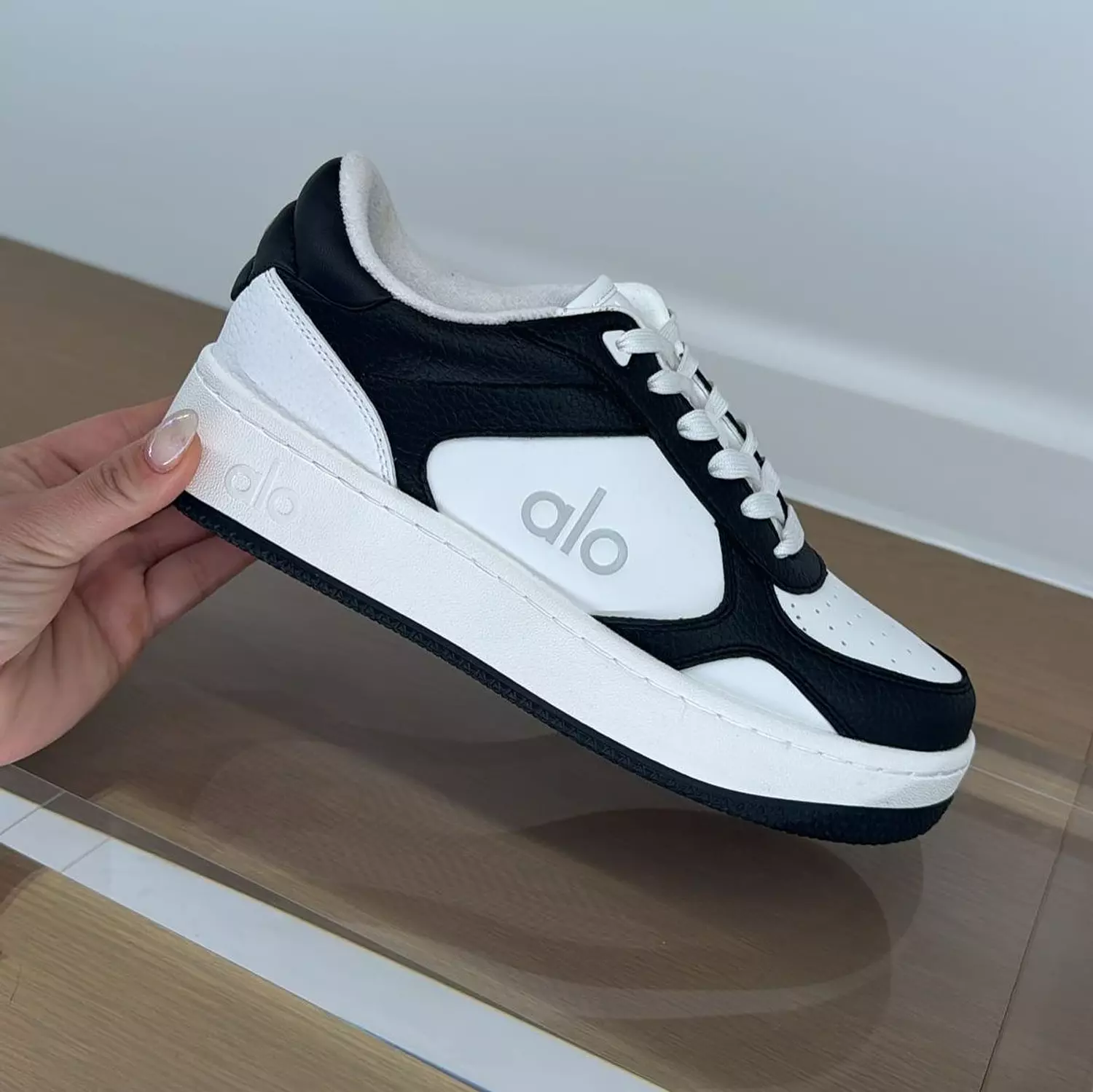 Alo Youga shoes “White/ Black” 3