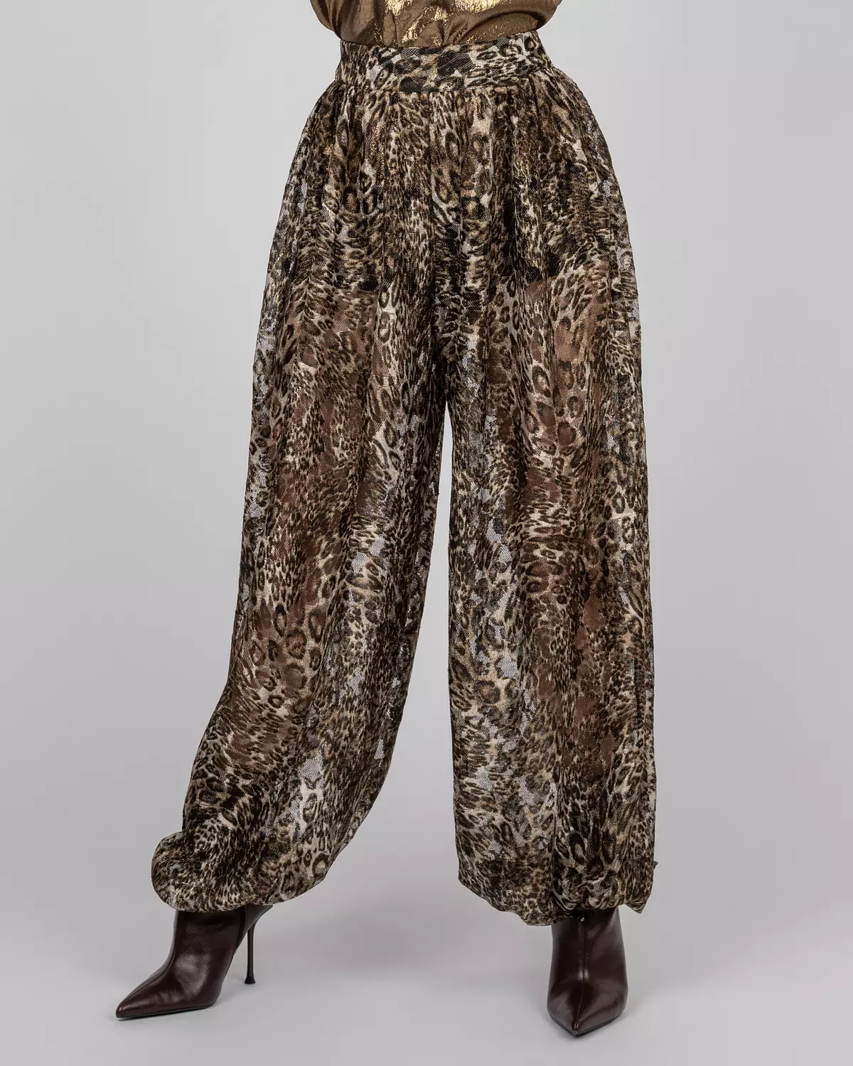 French leopard lace balloon trousers in gold tones image